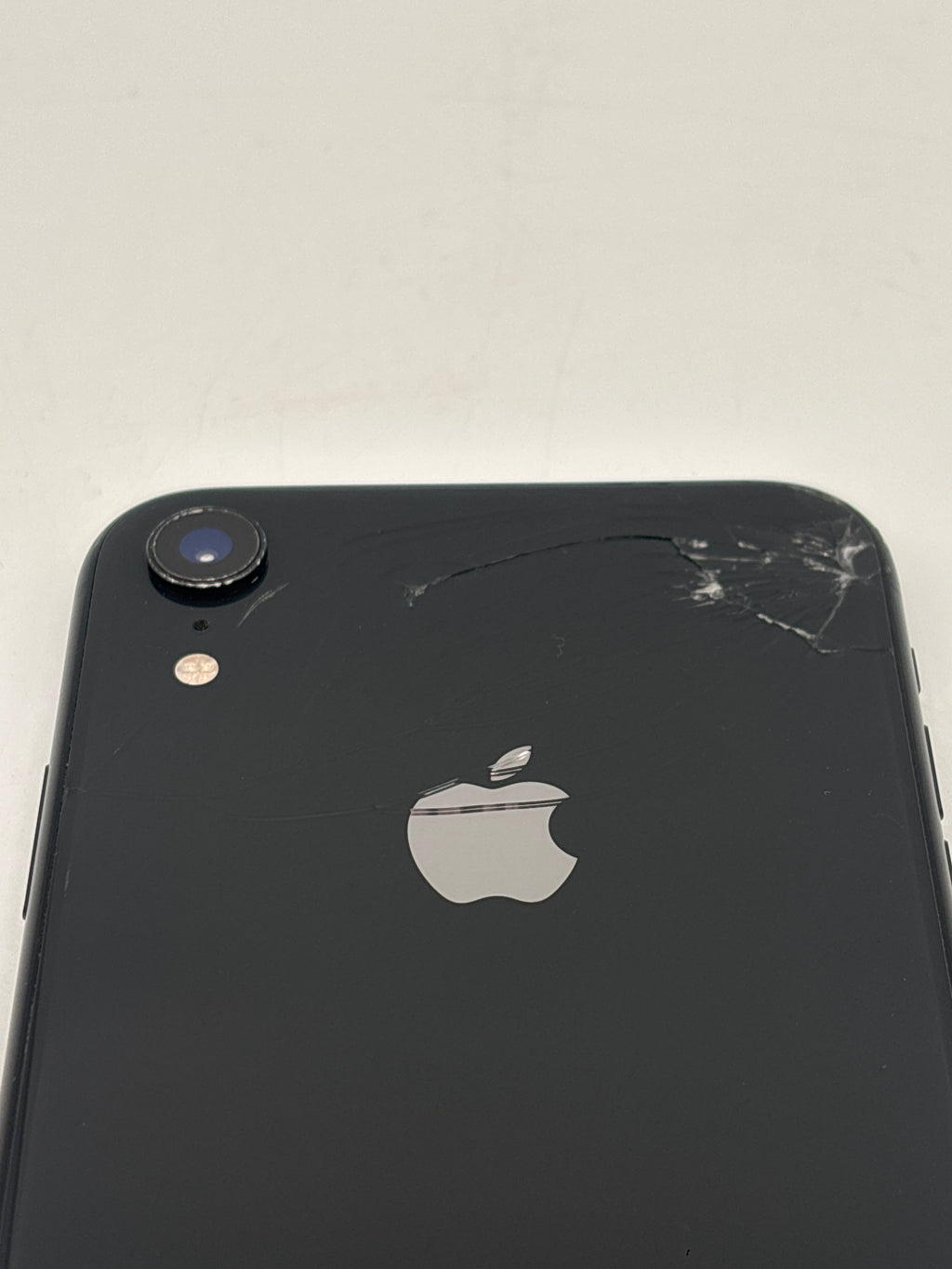 Apple iPhone XR 6.1 in Hexa Core 128GB Black Verizon - For parts