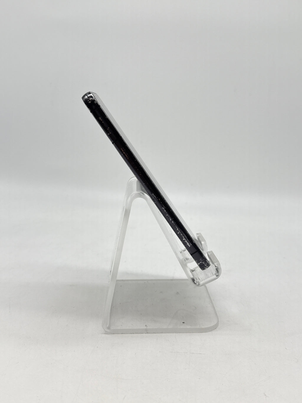 T Mobile Samsung Galaxy S22 SM-S901U 256GB - Cracked Screen