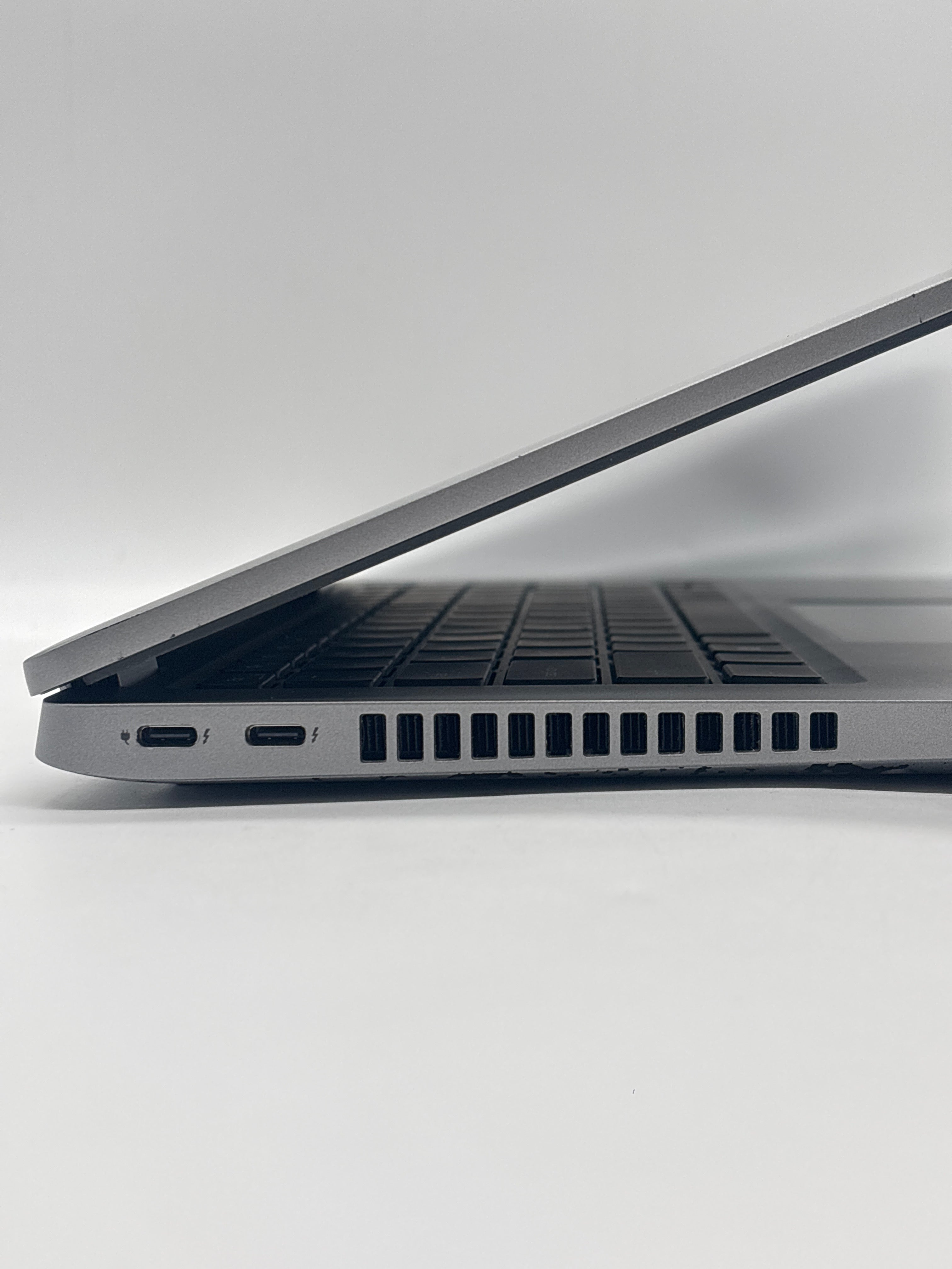 Dell Latitude 5430 i7-1255U 32GB RAM 1TB SSD