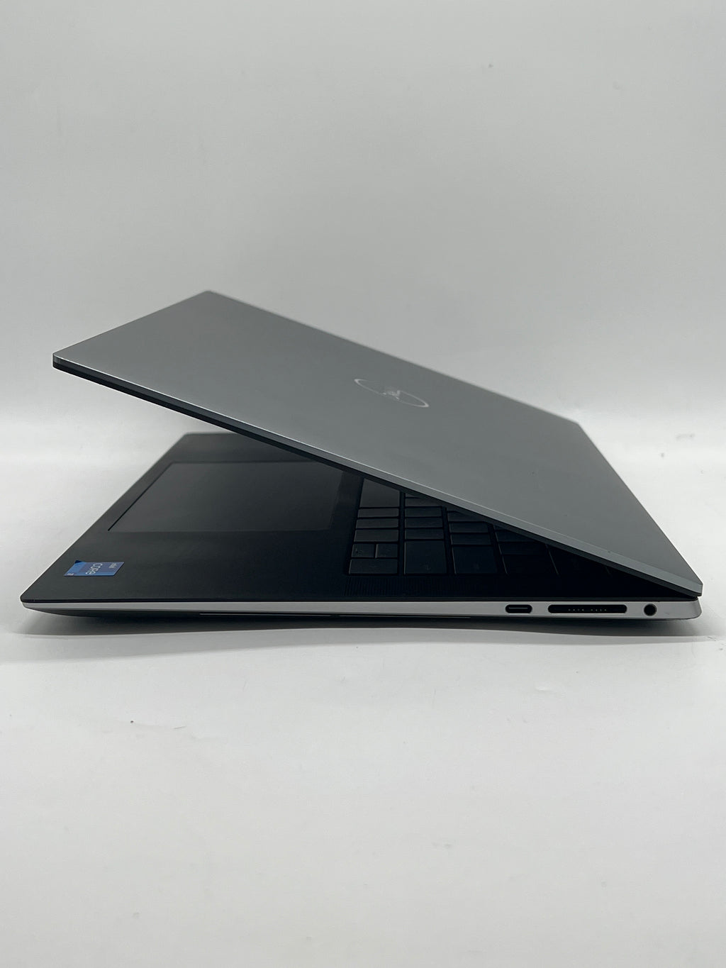 Dell Precision 5560 15.6" Core i7-11800H 32GB RAM 512GB SSD - For Parts