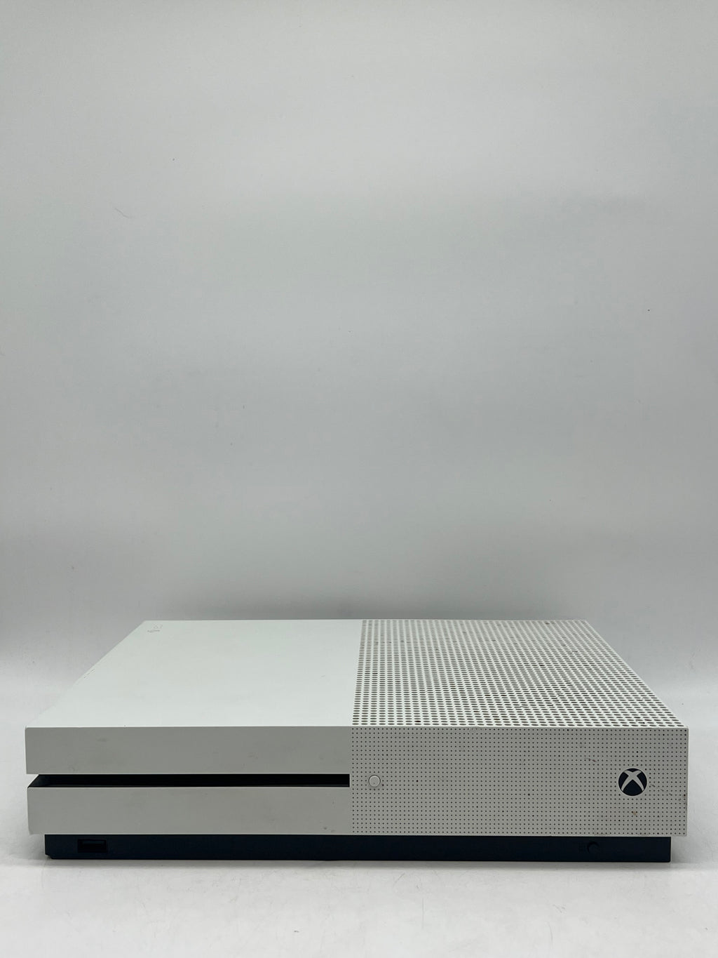 Xbox One S (1681) 2016 White 1TB 4K Gaming Console - Used (Poor Condition)