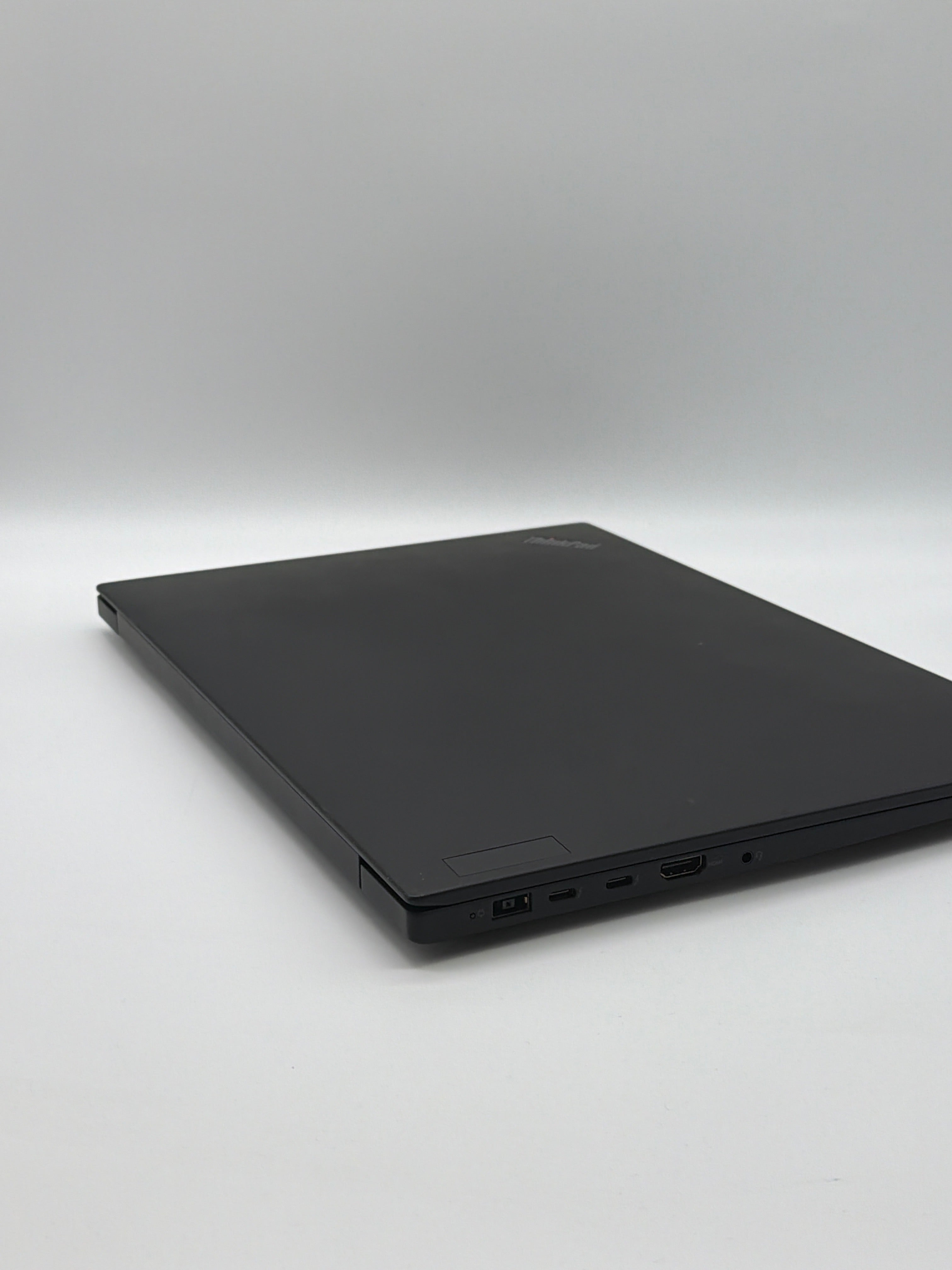 Lenovo ThinkPad P1 Gen 6 15-inch Intel i7-13800H 32GB RAM RTX 2000 Ada 8GB Read