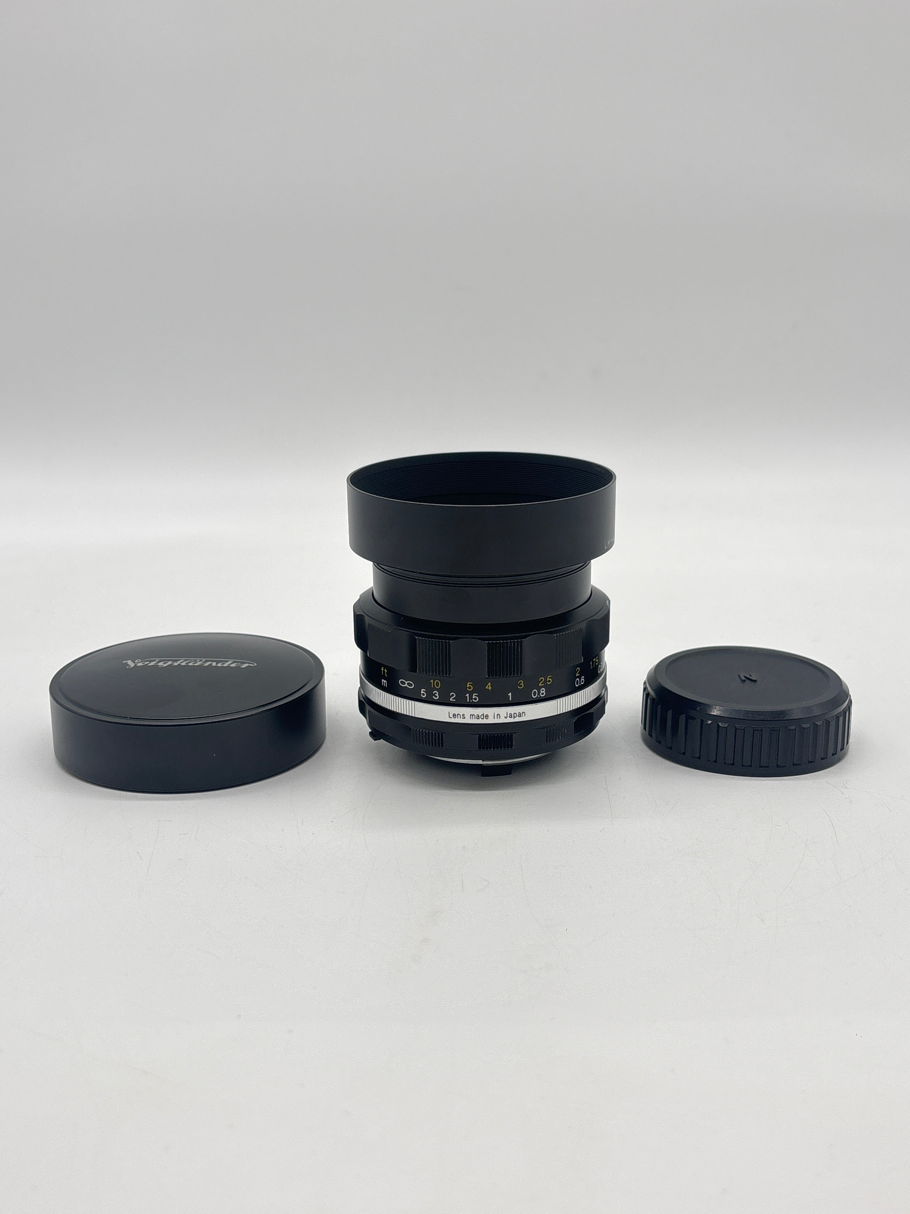 Voigtländer Ultron 40mm F2 Black