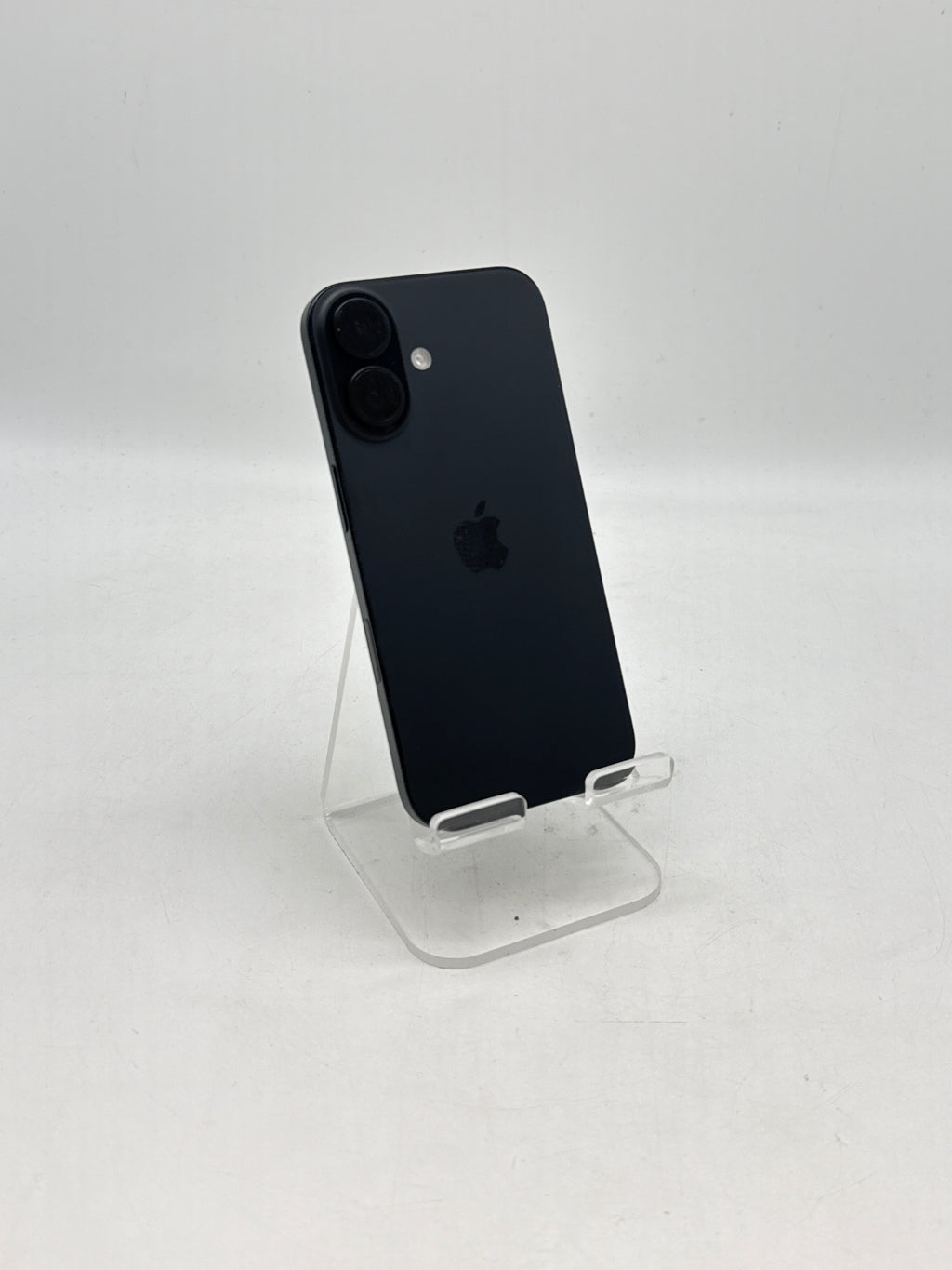 Apple iPhone 16 MYAX3LL/A 256GB Factory Unlocked Black - Used