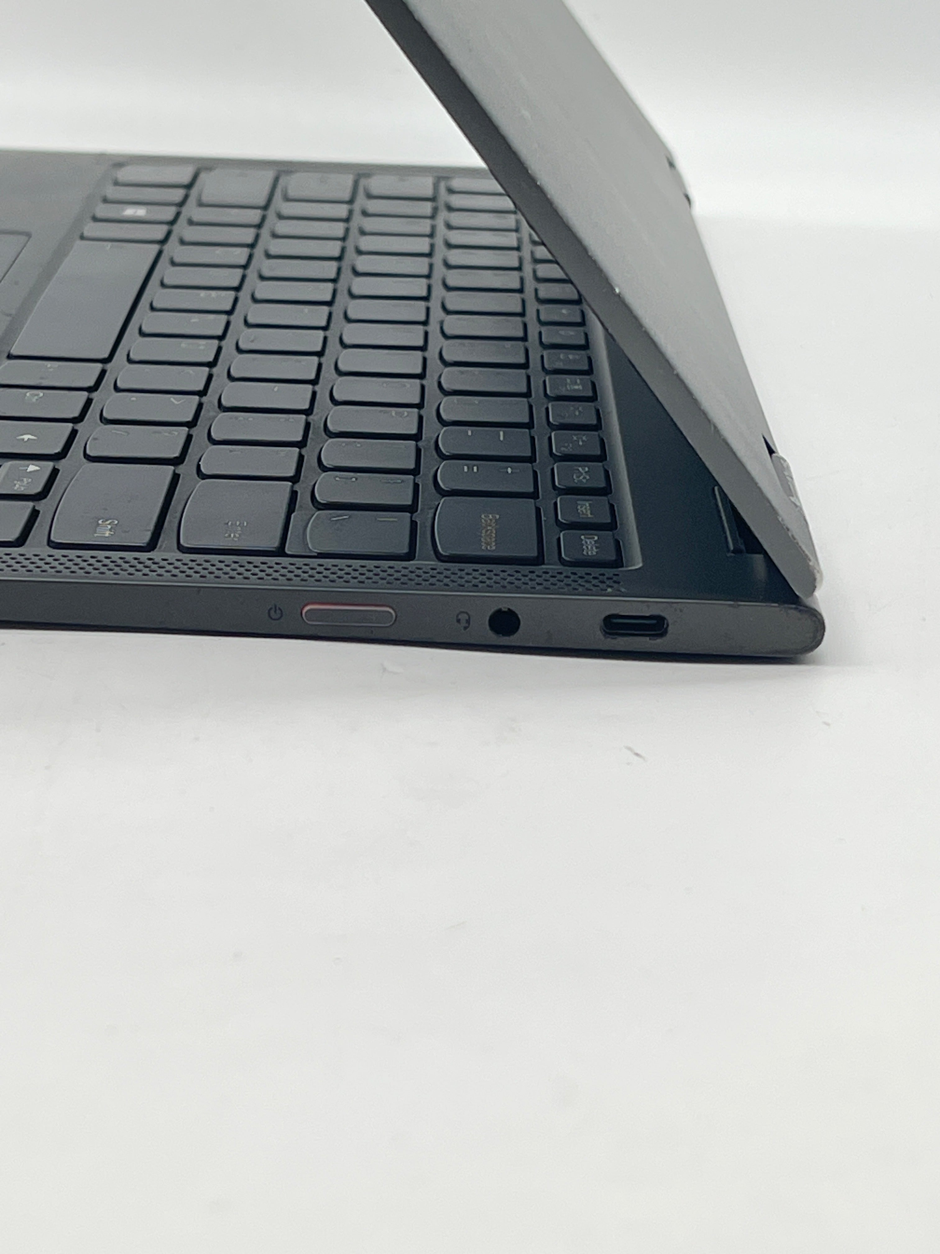 Lenovo Yoga C630-13Q50 Snapdragon 850 8GB RAM 128GB SSD - Used