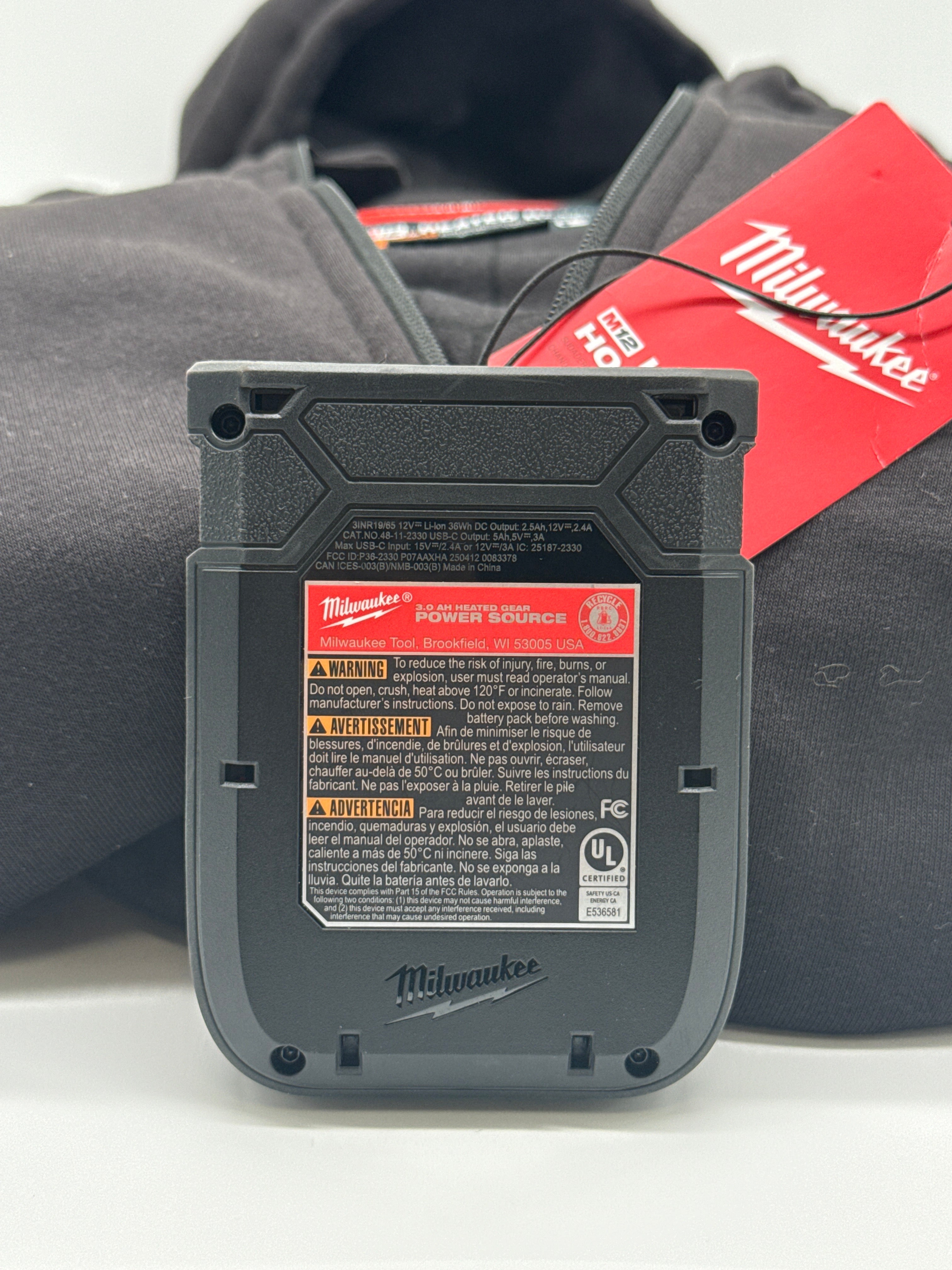 Milwaukee M12 Heated Black Jacket XL - Battery included (New with Tags)