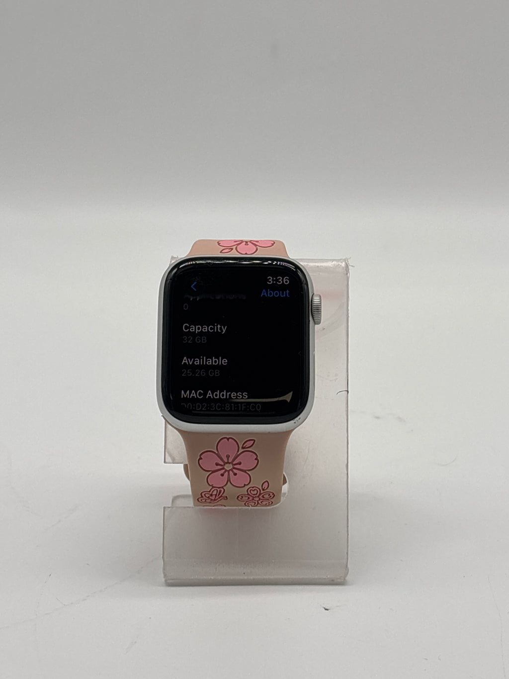 Apple Watch SE 1st Gen A2352 44mm GPS Silver Aluminum 32GB - Used
