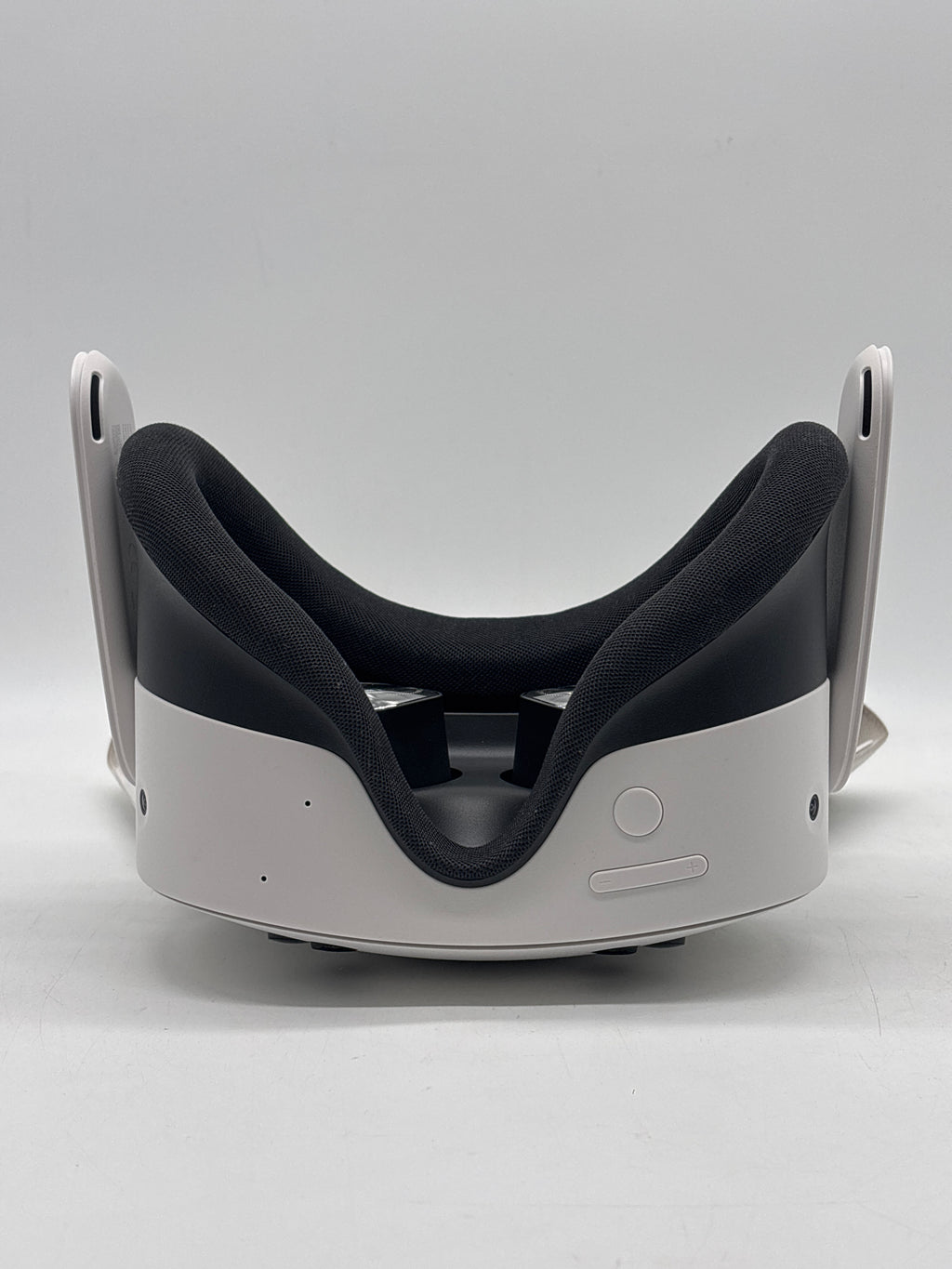 Meta Quest 3S 128GB Standalone All-in-One VR Headset P97 - Used with Box
