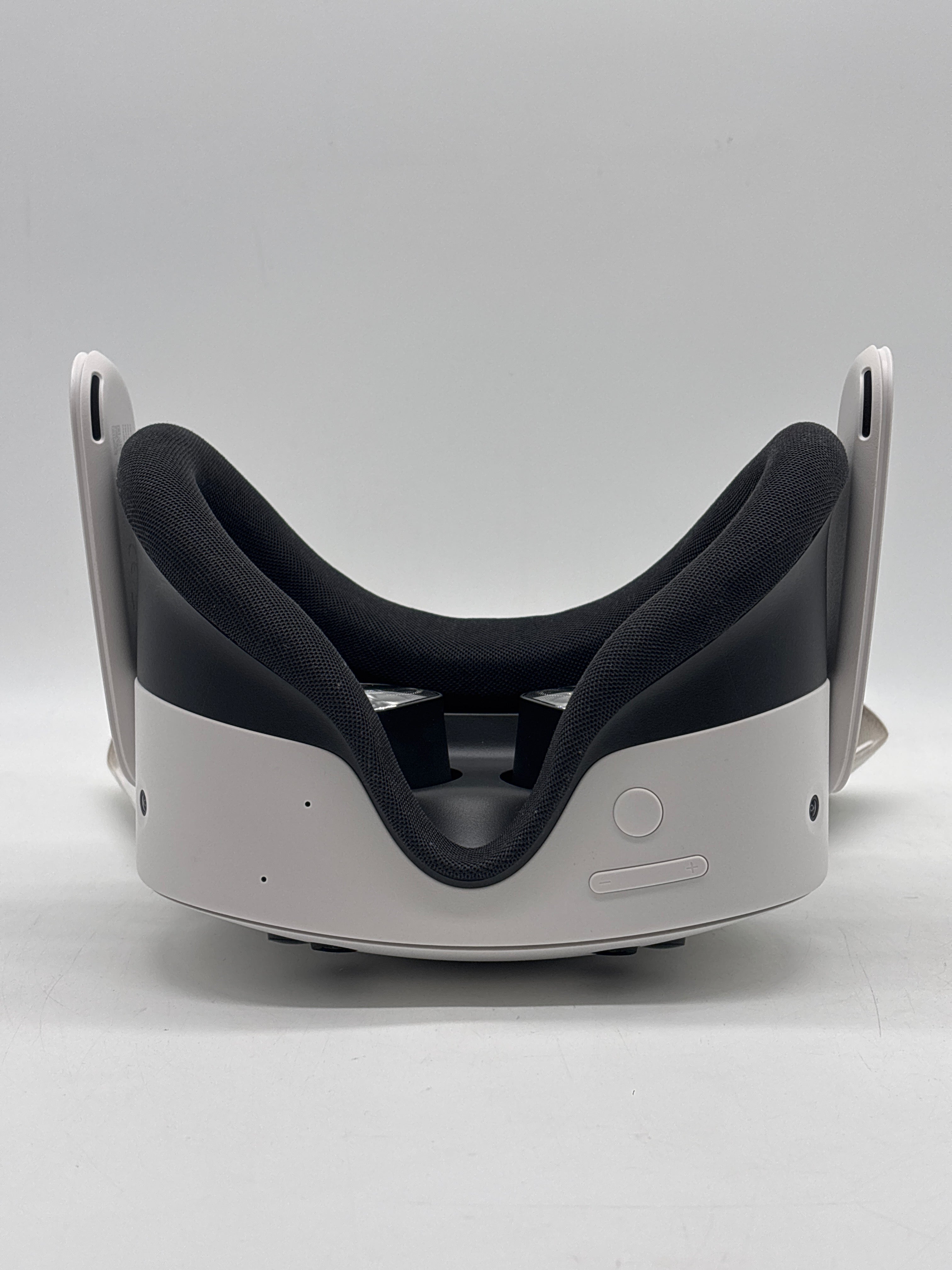 Meta Quest 3S 128GB Standalone All-in-One VR Headset P97 - Used with Box