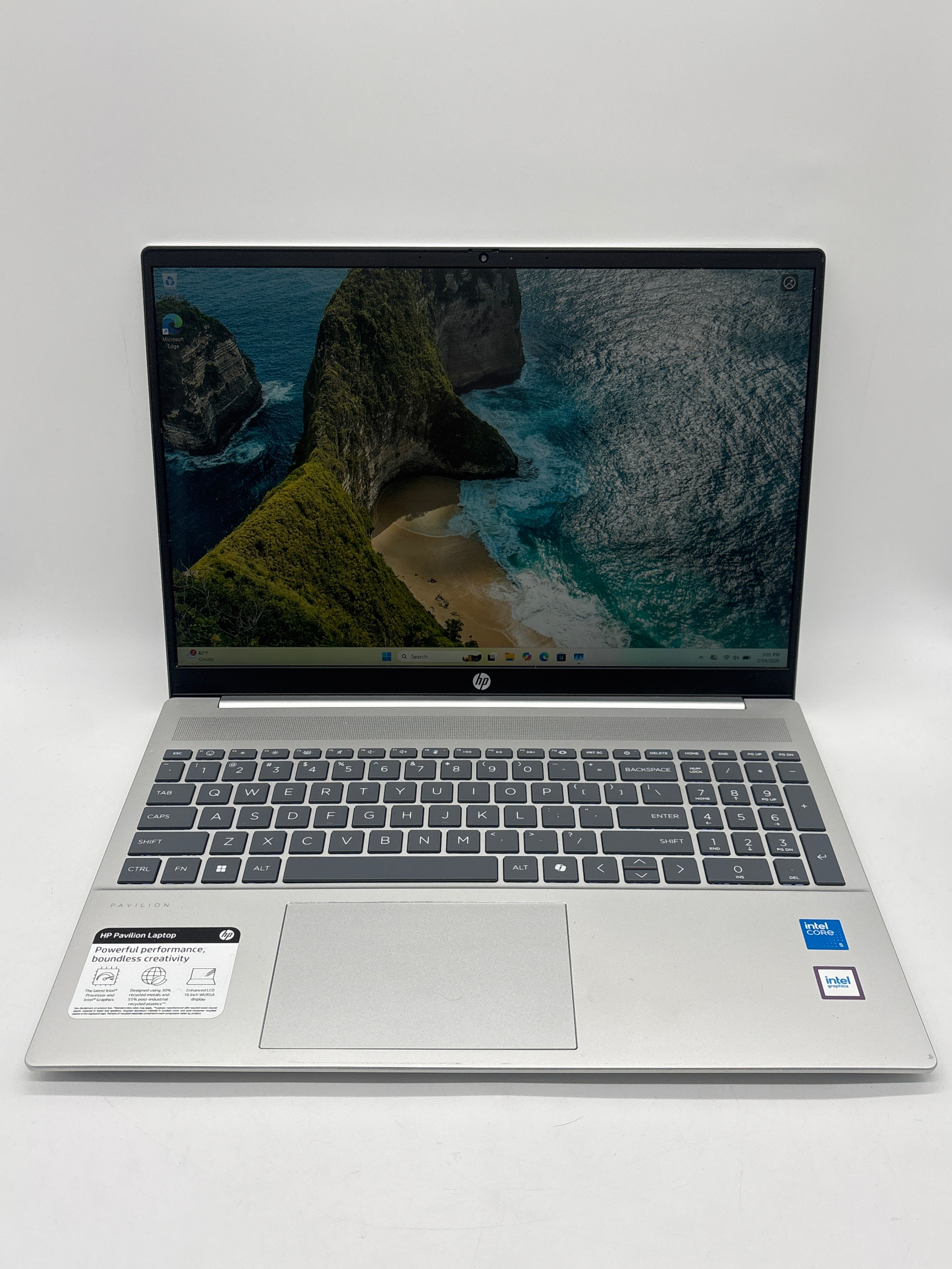 HP Pavilion 16-af0063cl Core 5 120U 16GB RAM 1TB SSD
