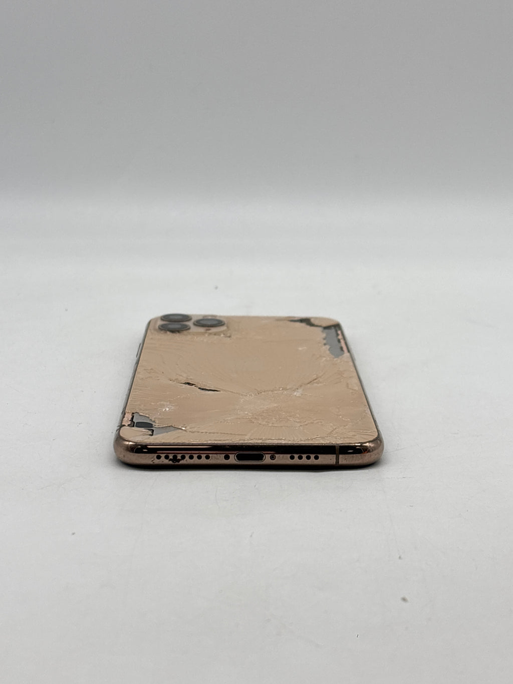 Apple iPhone 11 Pro Max 6.5" A2161 256GB Network Unlocked Gold - For Parts