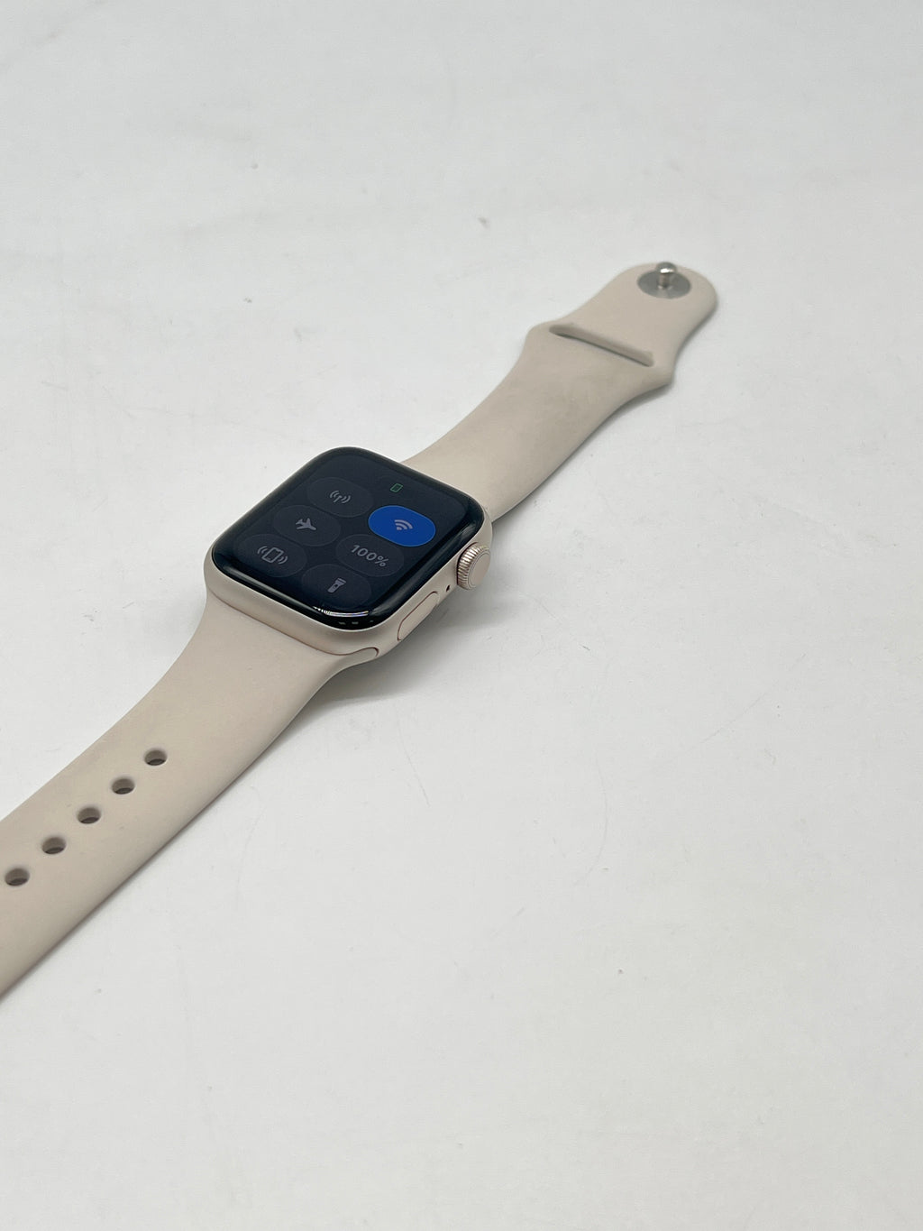Apple Watch SE 3 64GB GPS + Cellular 40mm A3326  - Used