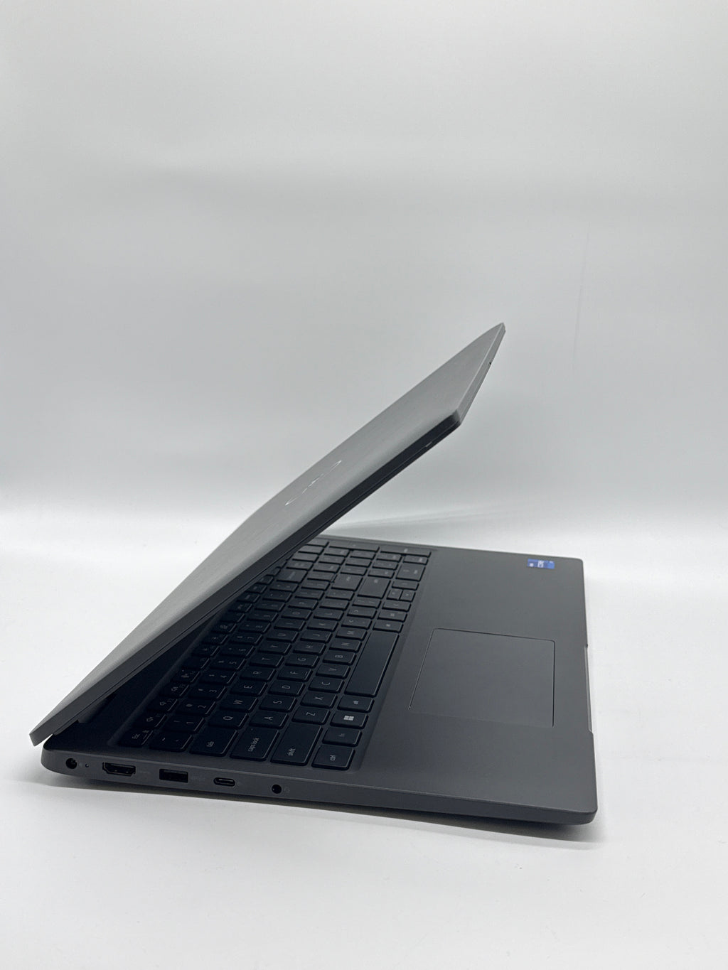 Dell Latitude 3540 i7-1355U 32GB RAM 1TB SSD