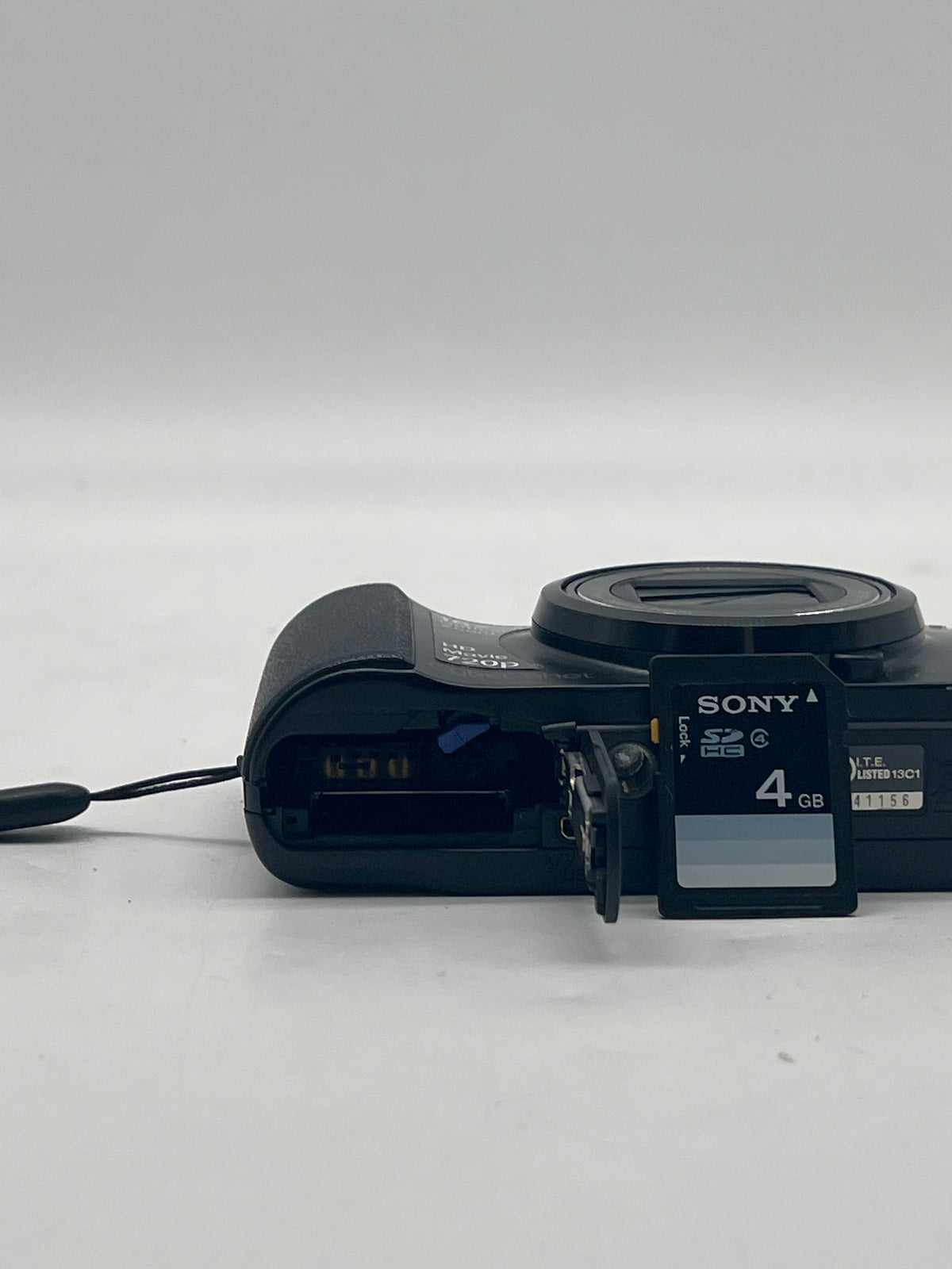 Sony Cyber-shot DSC-H90 16.1MP 16x Zoom Digital Camera Black Used