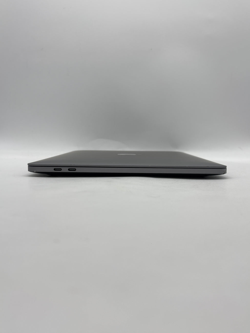 Apple MacBook Pro 13" A2338 M1 8GB RAM 256GB SSD Space Gray - Used