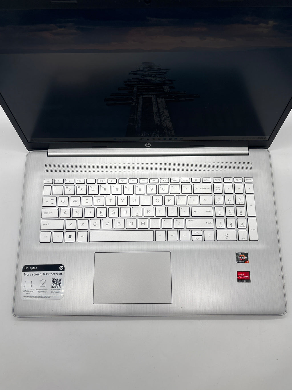 HP 17-CP0700DX AMD Ryzen 5 5500U 8GB RAM 512GB SSD