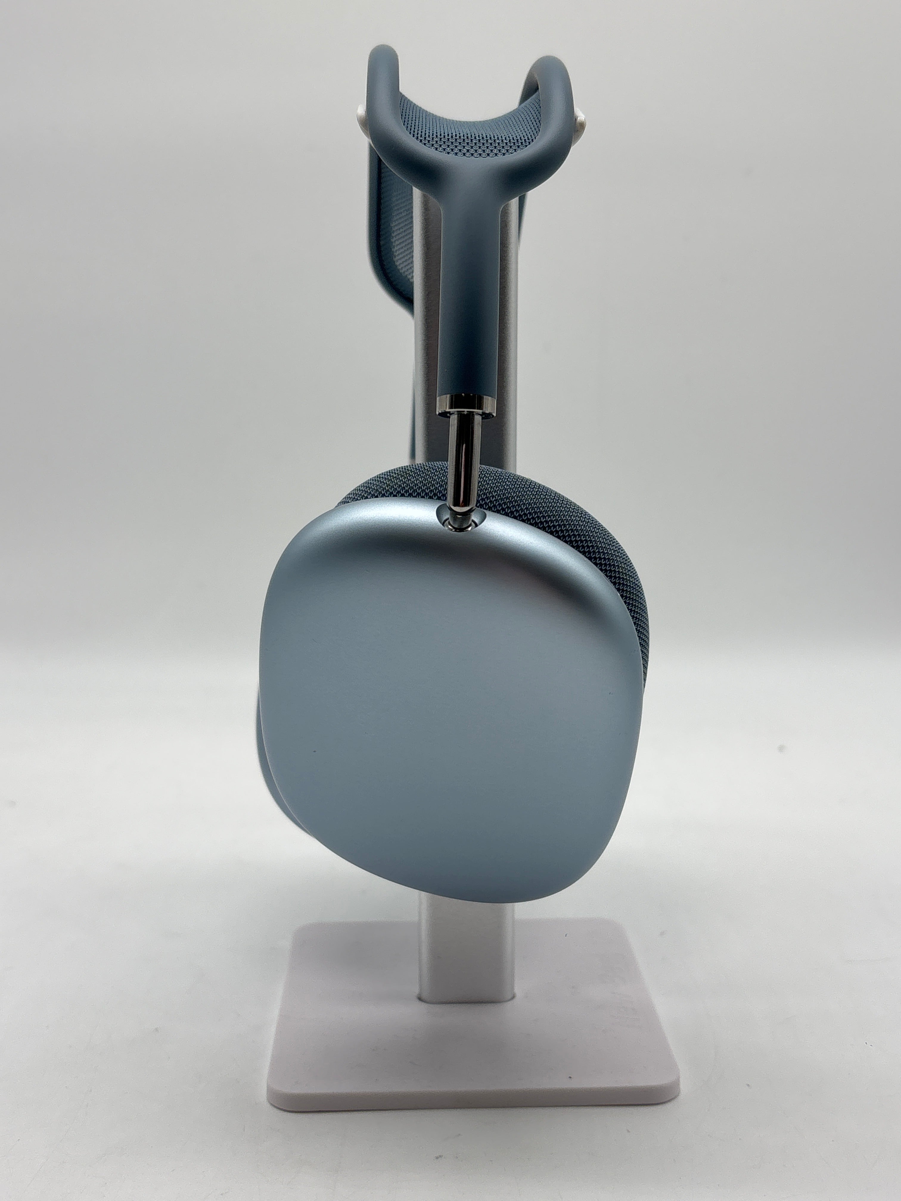 Apple AirPods Max A3184 (USB-C) Headphones Blue - Used