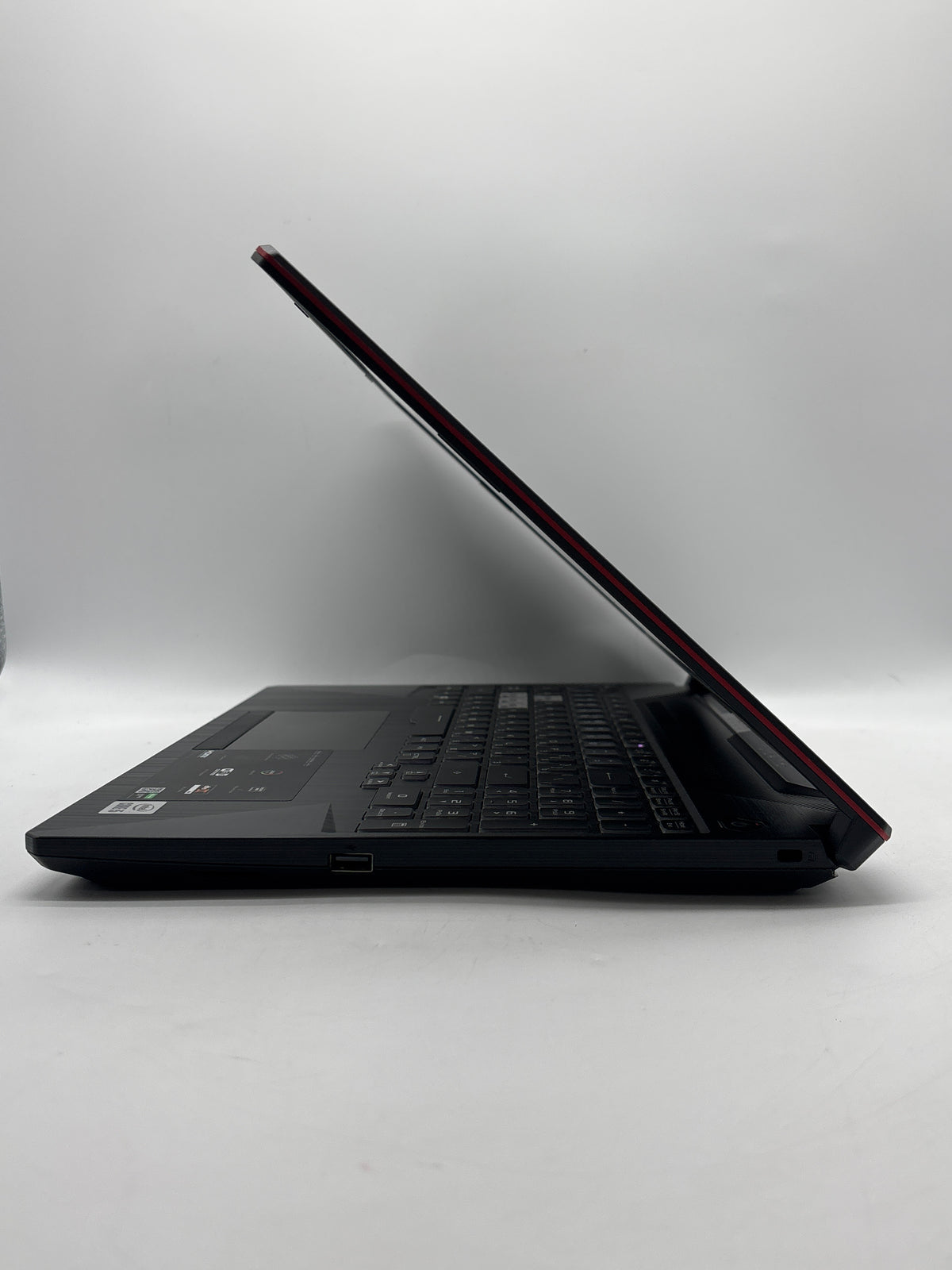 ASUS FX506L 15.6" Core i5-10300H 8GB RAM 512GB SSD GTX 1650 Black - Used