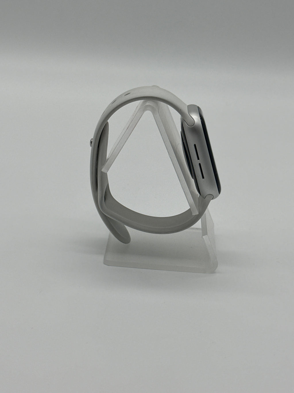 Apple Watch SE 1st Gen 40MM GPS Silver A2351 with White Sport Band
