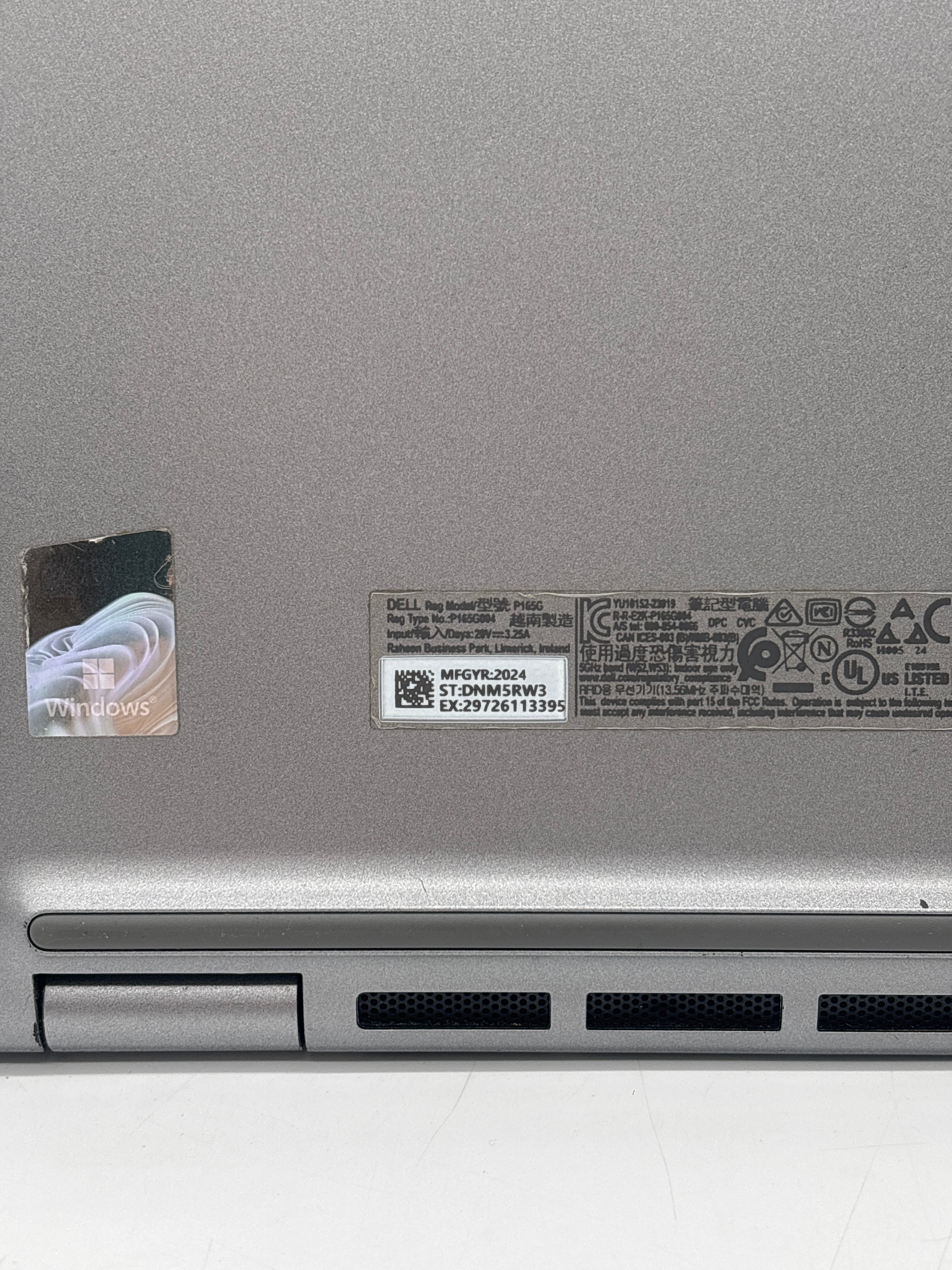 Dell Latitude 5450 Ultra 5 135U 16GB RAM 256GB SSD - For Parts (Read DESC)