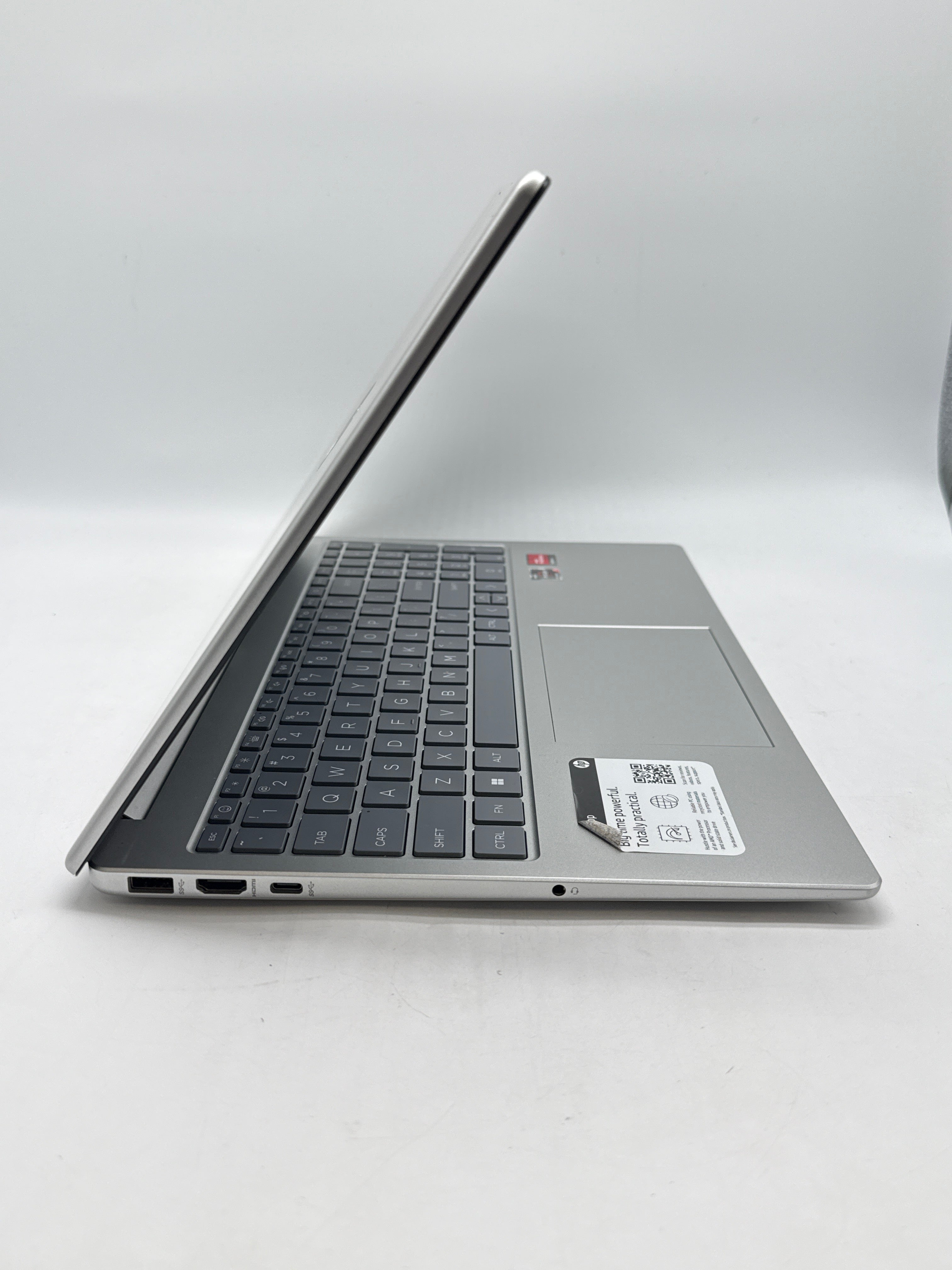 HP 15-fc0081nr Ryzen 3 7320U 8GB RAM 256GB SSD - Bad LCD