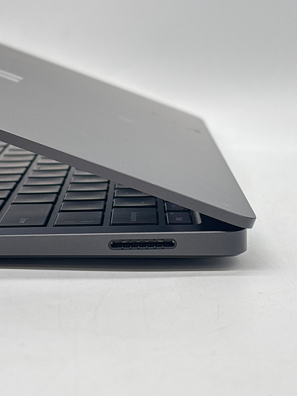 Microsoft Surface Laptop 7 Ultra 7 266V 16GB RAM 256GB SSD