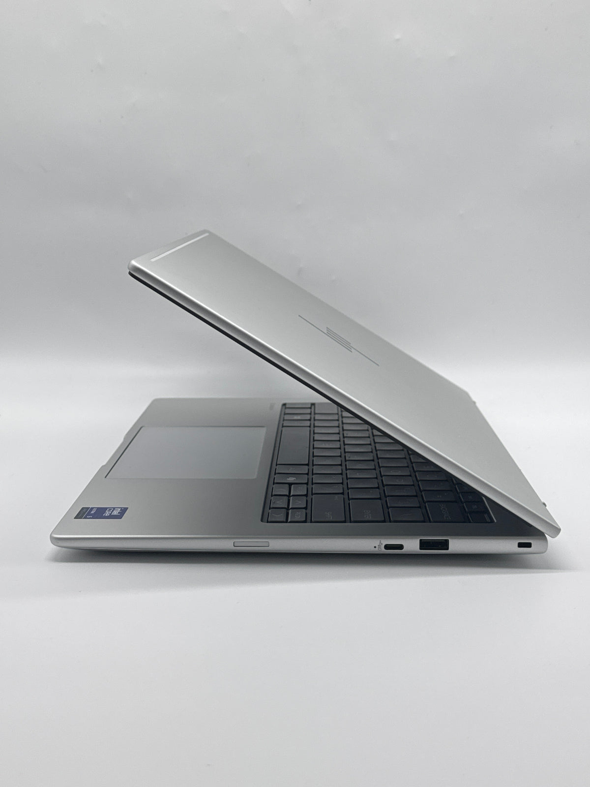 HP EliteBook 8 G1i 14" Intel Ultra 5 235U 32GB RAM 1TB SSD Silver - Remotely Managed