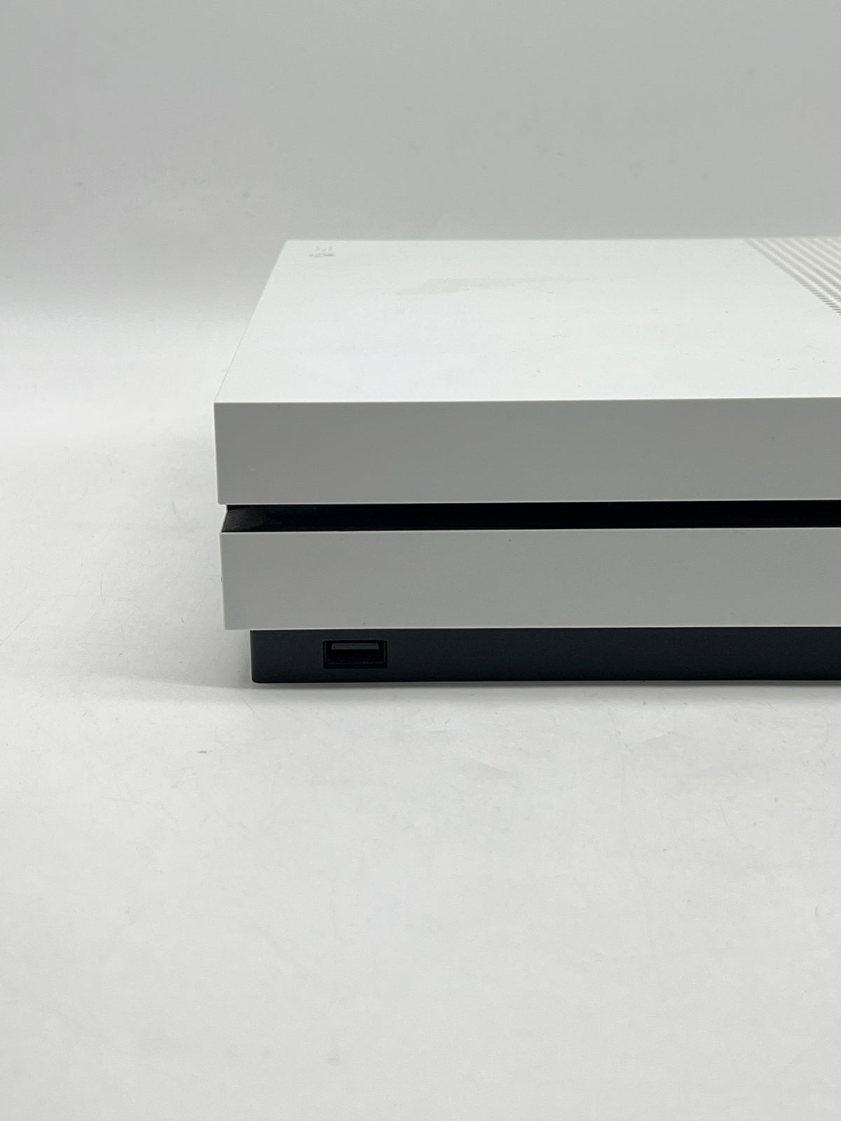 Microsoft Xbox One S 1TB Console White w/ 1 Controller and Cables Used