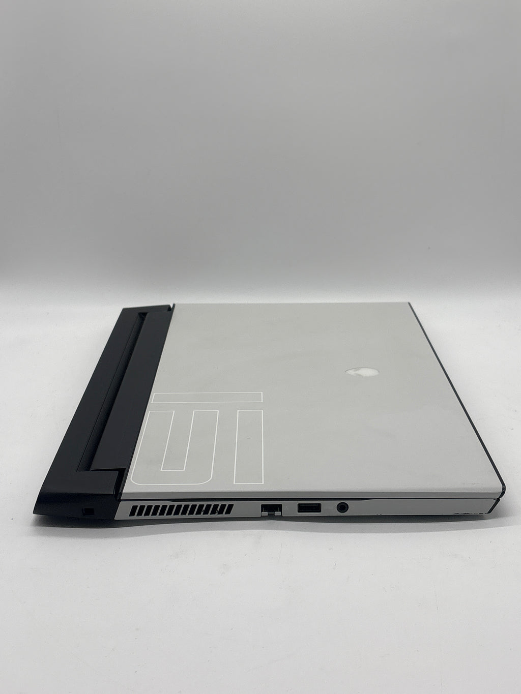 Dell Alienware M15 R3 15 inch Intel i7 10th Gen 32GB RAM 1TB SSD RTX 2070 Super