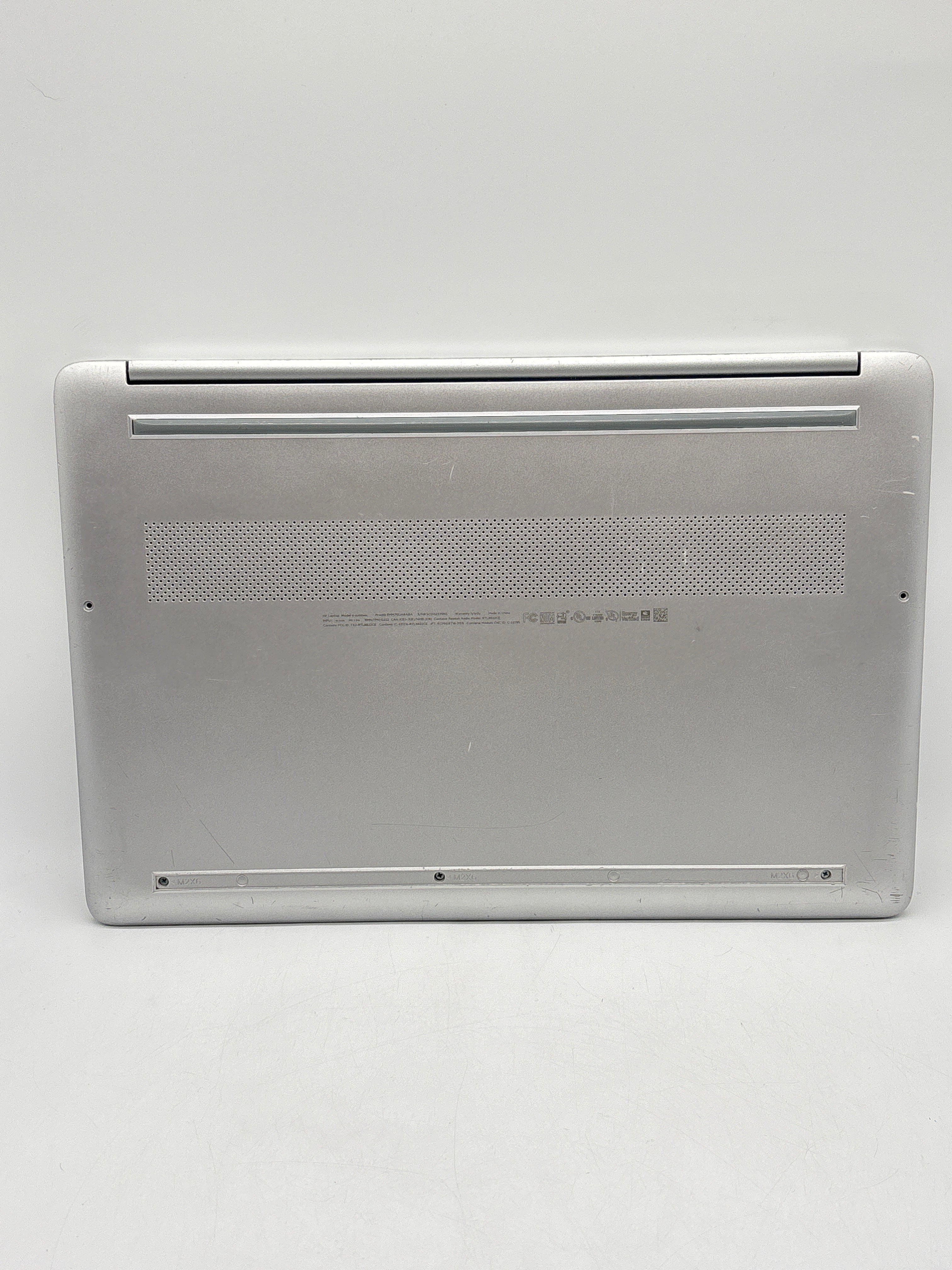 HP 15-dy1051wm i5-1035G1 8GB RAM 256GB SSD - For Parts (Small Cracks on Corners)