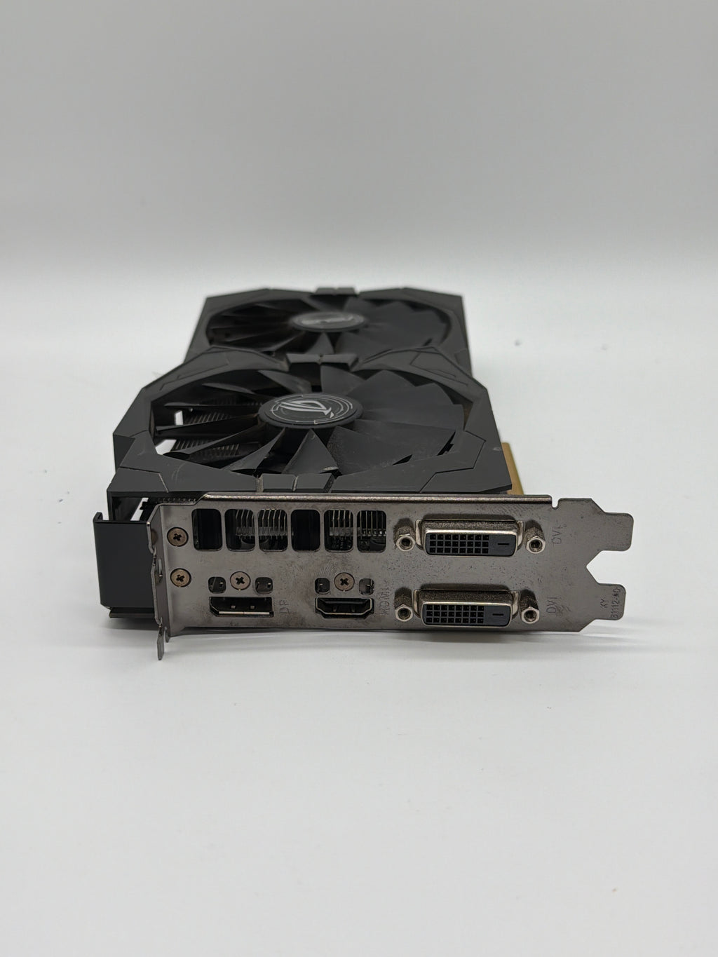 ASUS Radeon RX 570 4GB GDDR5 Graphics Card (ROG-STRIX-RX570-O4G-GAMING) - Used - Black