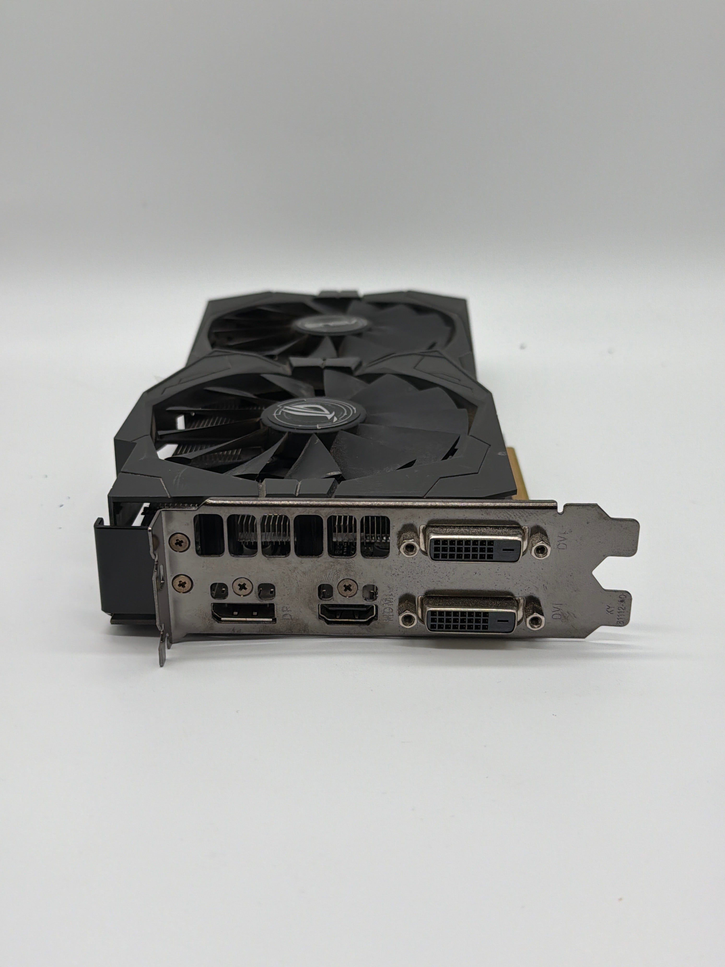 ASUS Radeon RX 570 4GB GDDR5 Graphics Card (ROG-STRIX-RX570-O4G-GAMING) - Used - Black
