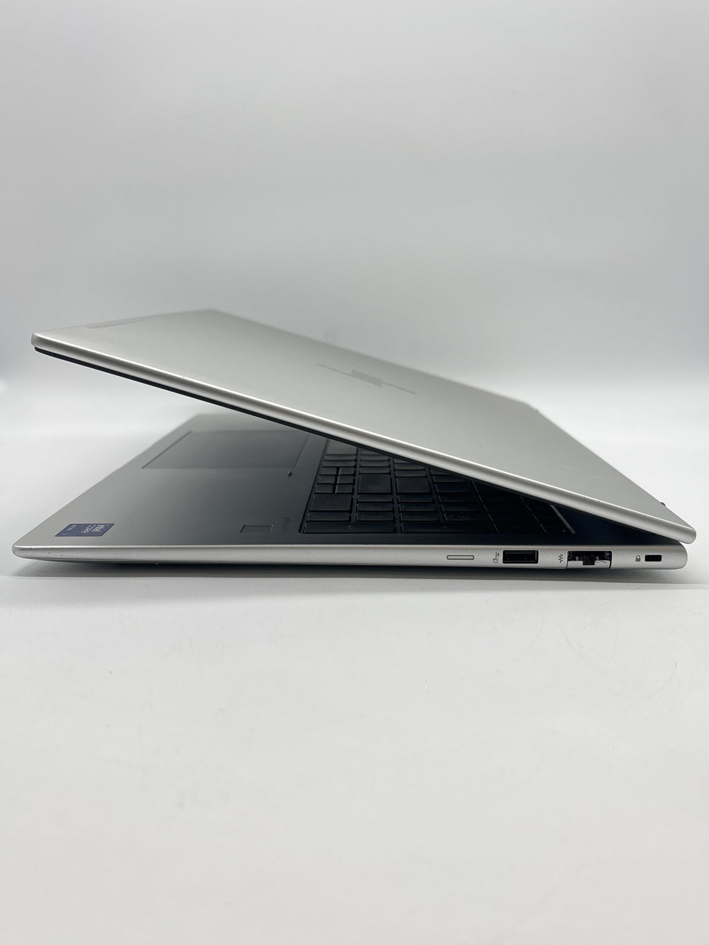 HP EliteBook 660 G11 Ultra 7 155U 16GB RAM 512GB SSD - Absolute On