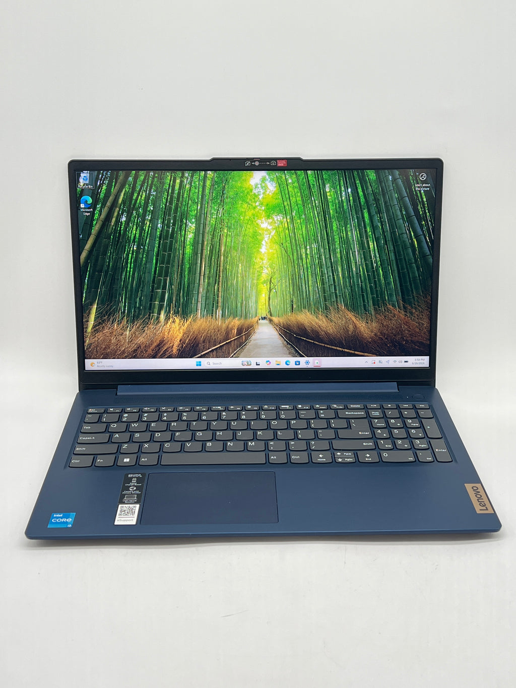 Lenovo IdeaPad Slim 3 15.6" i3-N305 8GB 256GB - Used