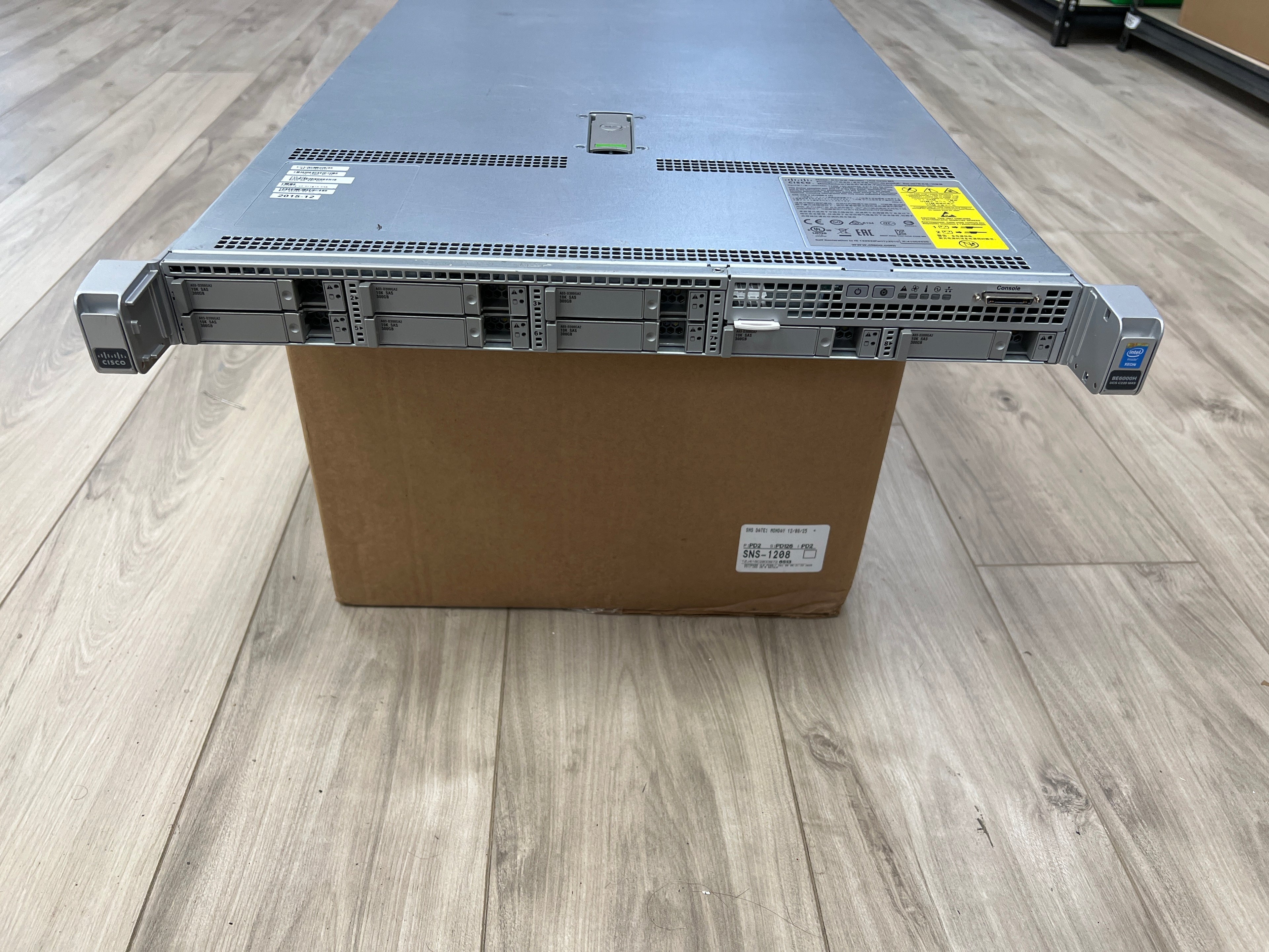 Cisco UCSC-C220-M4S Intel Xeon E5-2630 48GB RAM 2.4TB HDD Server NO OS