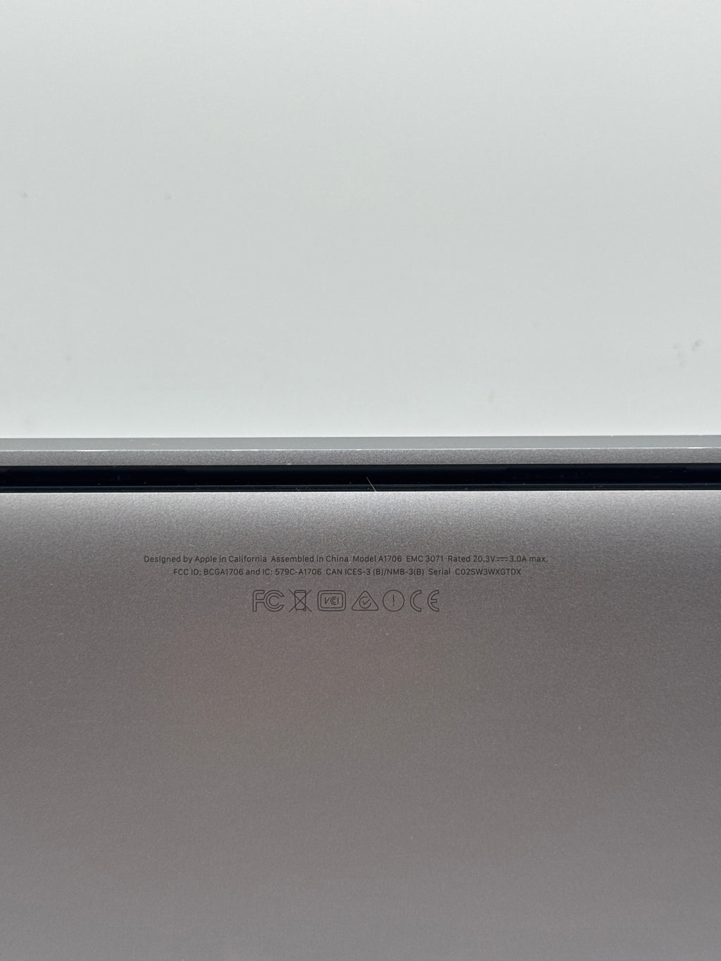Apple MacBook Pro 13" A1706 i7 16GB RAM 256GB SSD - Service Battery