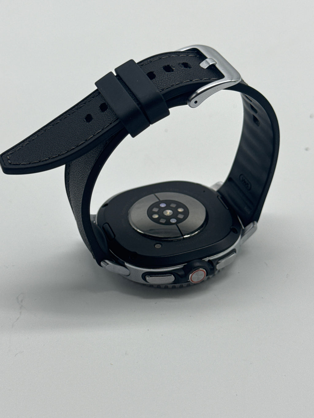 Samsung Galaxy Watch8 Classic 46mm SM-L505U 4G LTE GPS Black Unlocked - Used