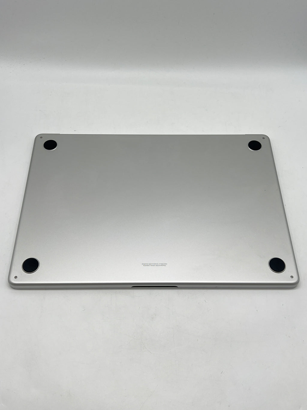 Apple MacBook Air 15" A3241 M4 16GB RAM 256GB SSD - For Parts Read
