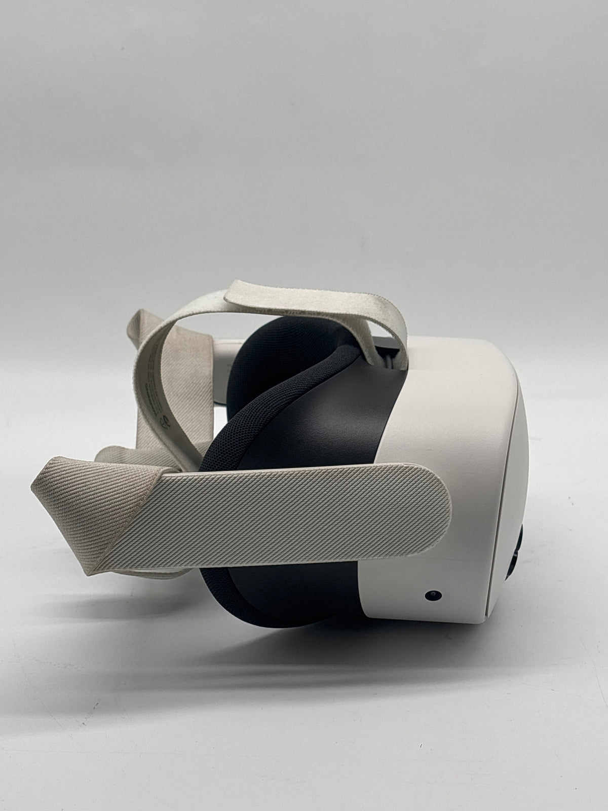 Meta Quest 3S 128GB Standalone VR Headset White - Used