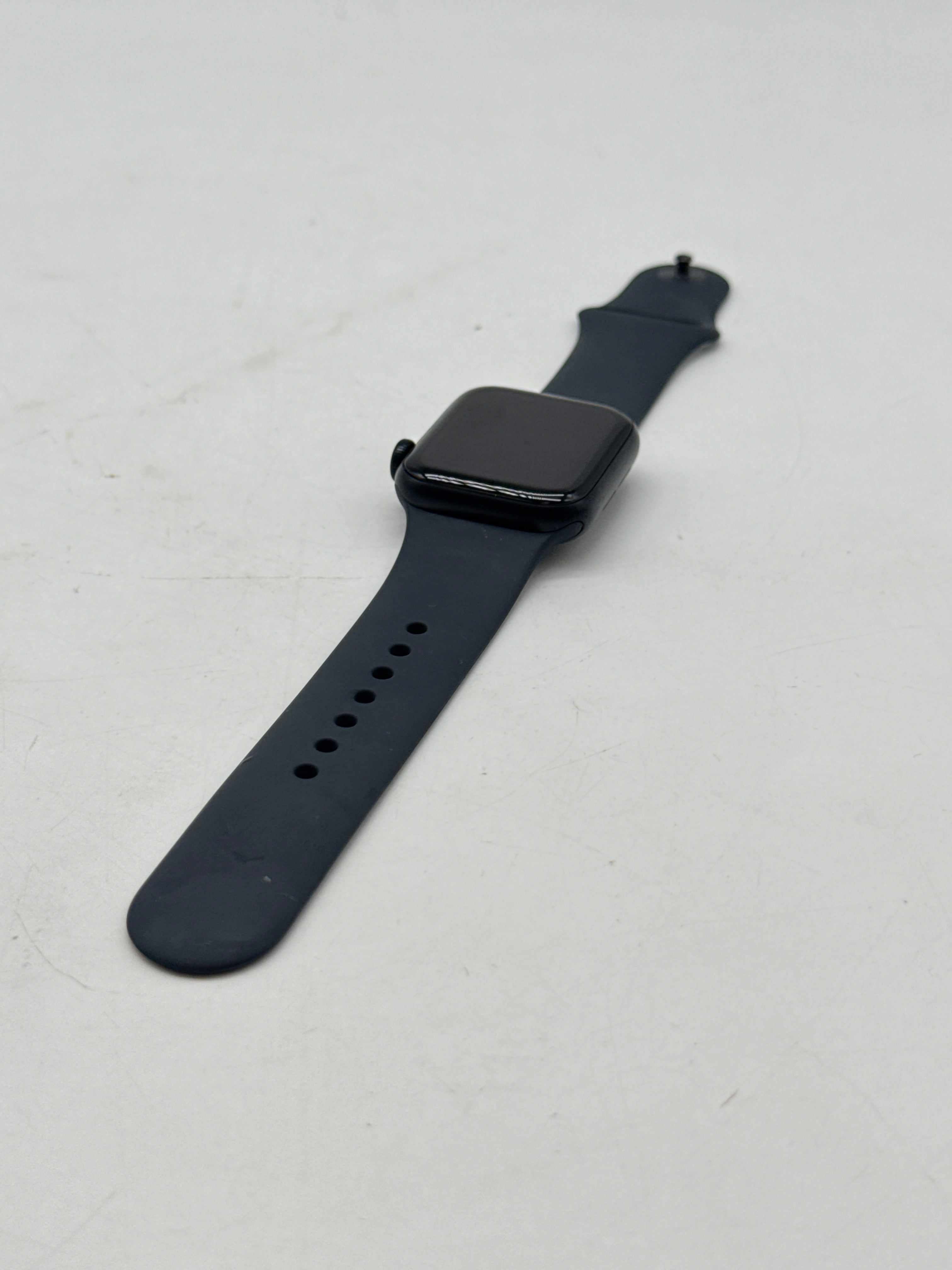 Apple Watch SE 3 Cellular GPS A3326 40mm Aluminum - Used with Box