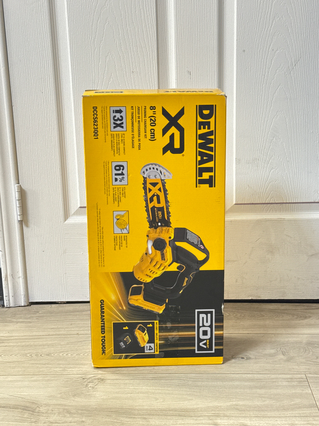 DEWALT DCCS623QQ1 Pruning Chainsaw 20V Cordless Brushless - Open Box