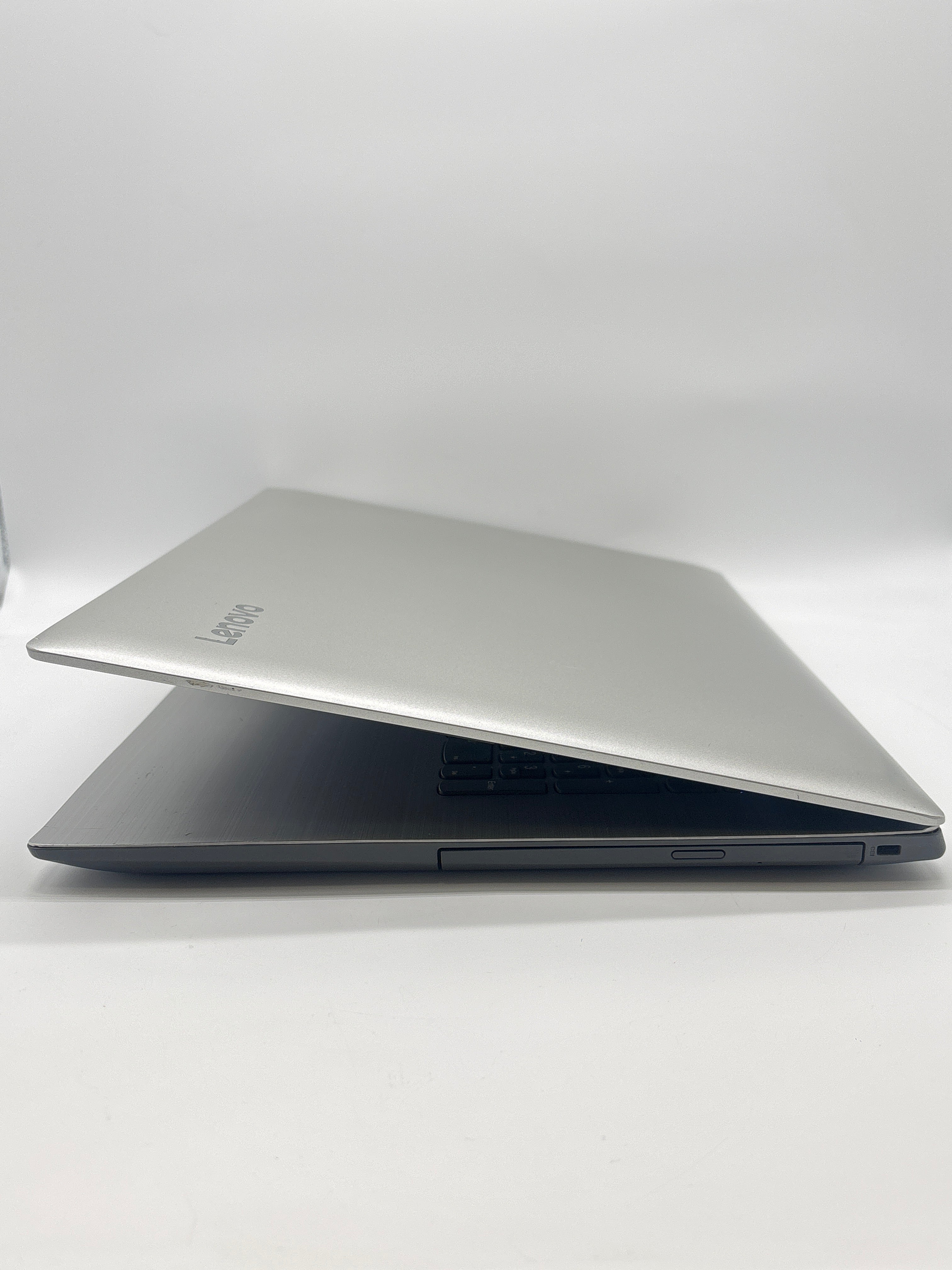 Lenovo IdeaPad 320 i5-7200U 8GB RAM 1TB HDD