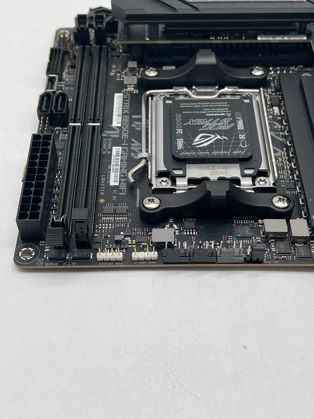 Asus ROG Strix B650E-I Motherboard AM5 Mini-ITX WiFi Black - Used