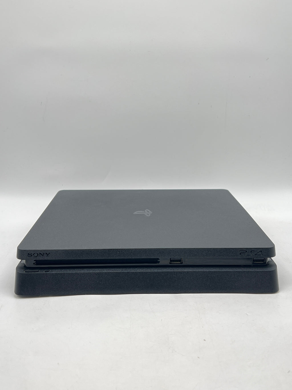 Sony PlayStation 4 Slim CUH-2215B 1TB w/ 2 Controllers HDMI - Used