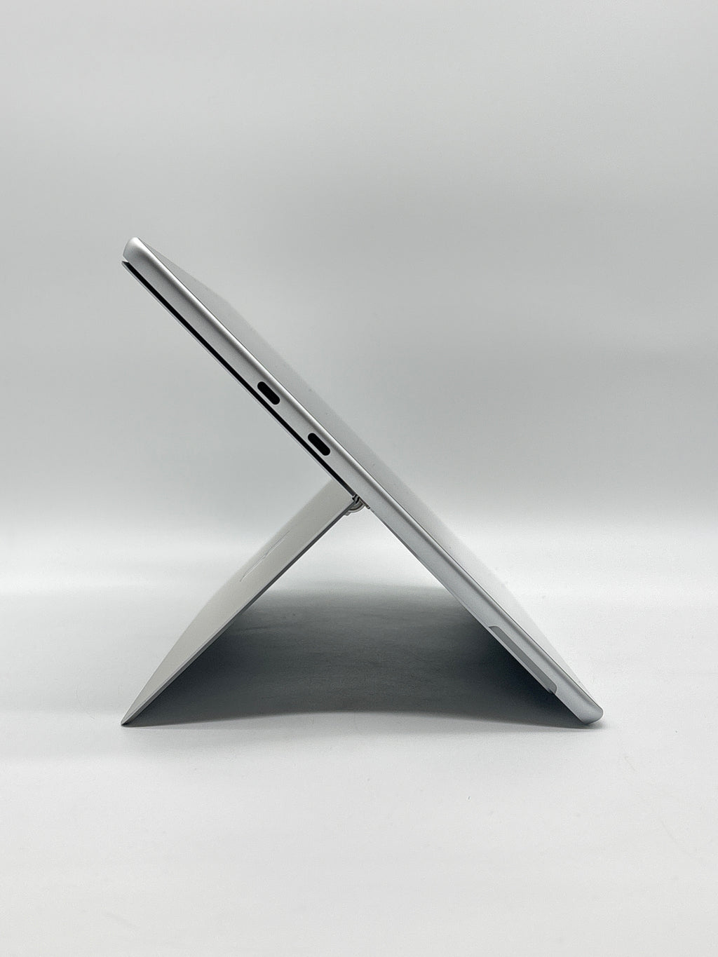 Microsoft Surface Pro 2079 10 Ultra 5 135U 16GB RAM 512GB SSD