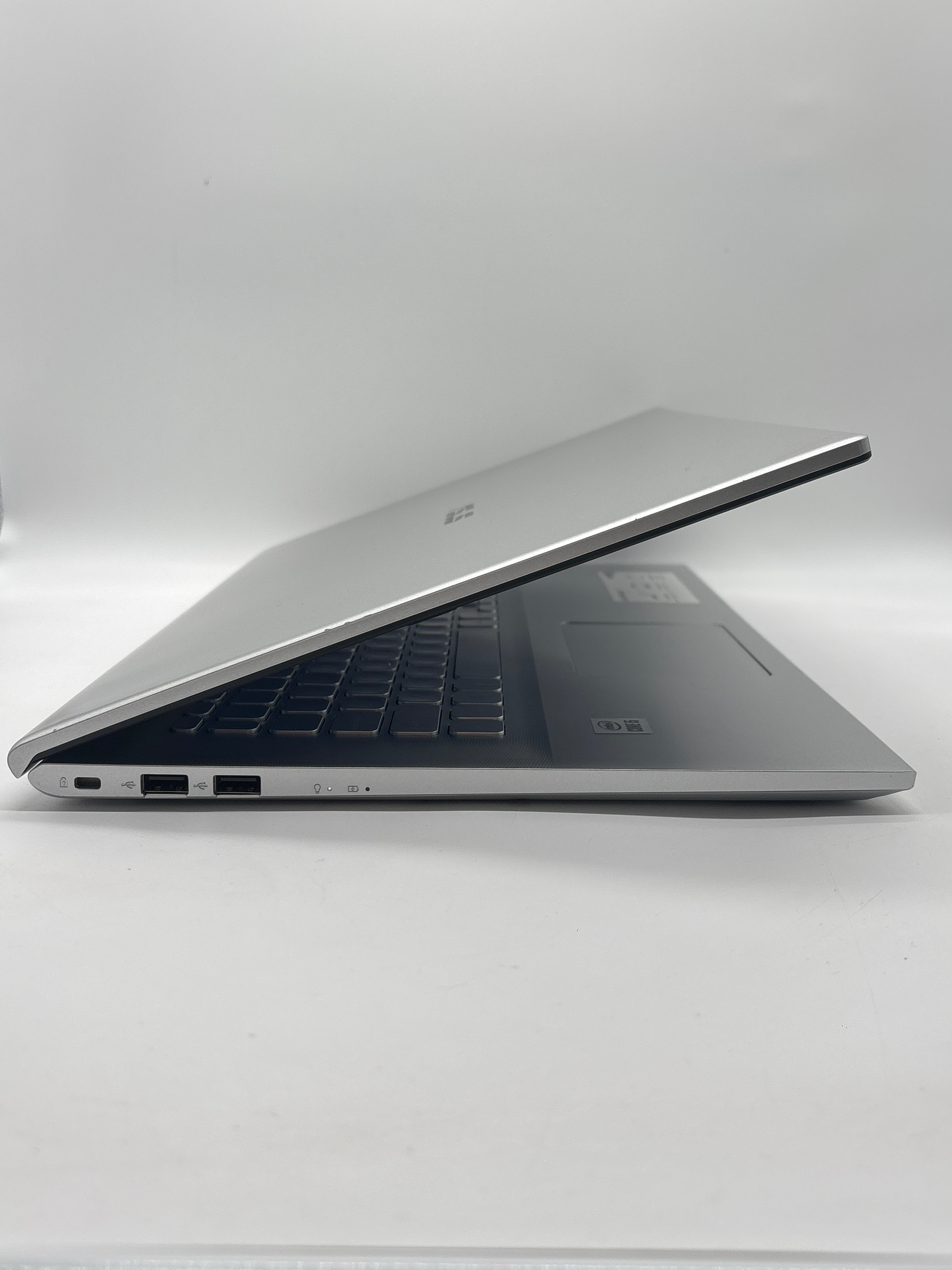 Asus VivoBook X712J i5-1035G112 12GB RAM 1TB SSD - For Parts (Read DESC)