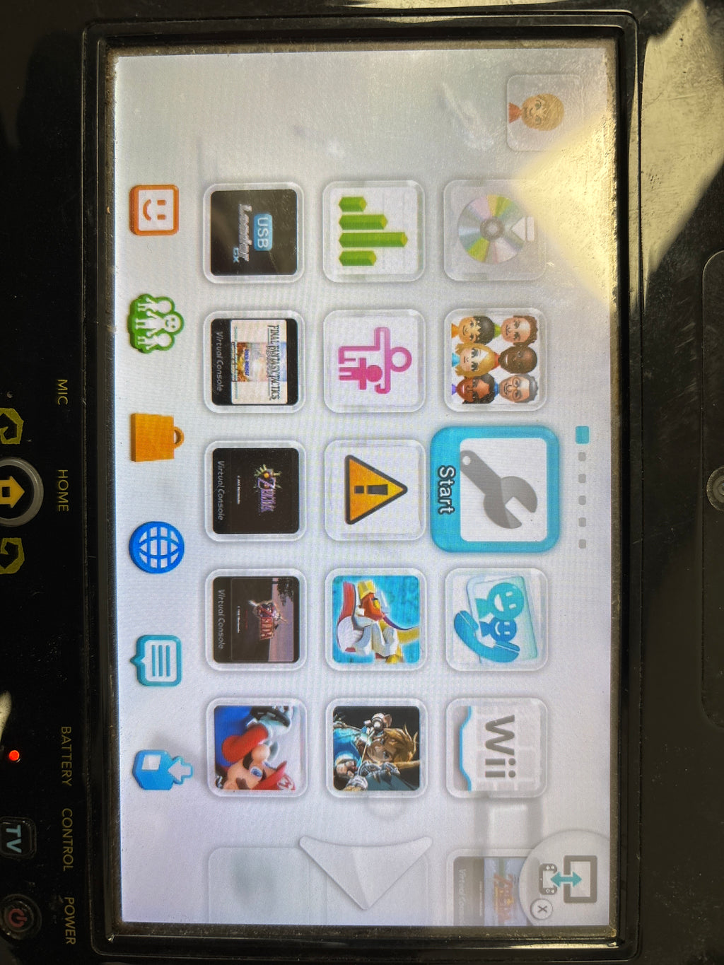 Nintendo Wii U 32GB Console GamePad Bundle Zelda Wind Waker HD Edition - Used