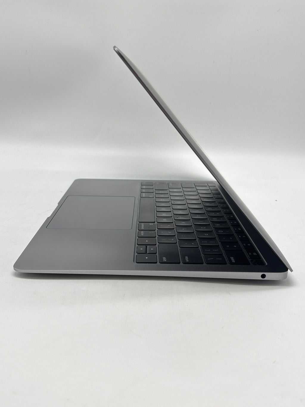 Apple MacBook Air 13" A1932 i5 8GB RAM 128GB SSD - Used