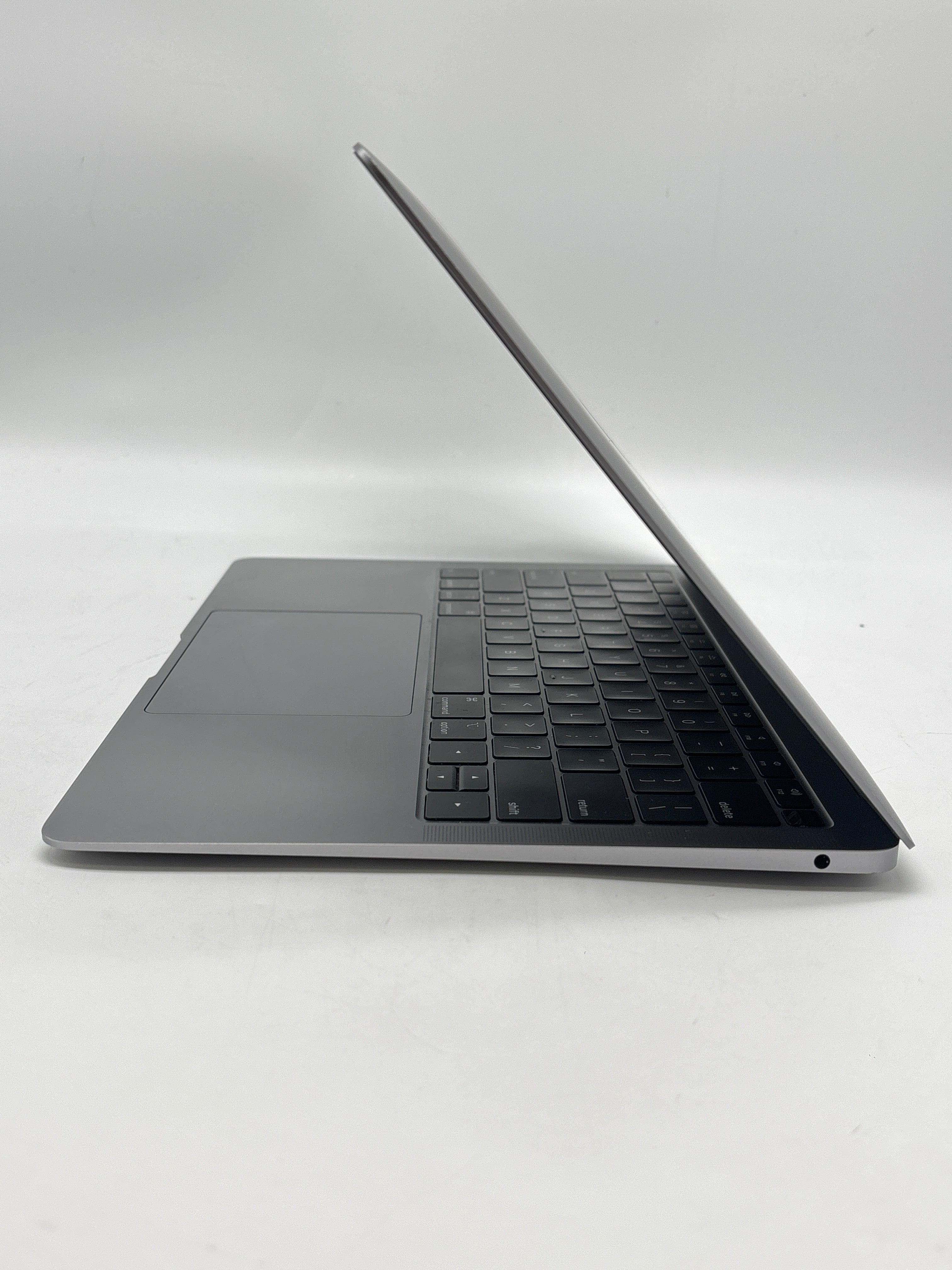 Apple MacBook Air 13" A1932 i5 8GB RAM 128GB SSD - Used