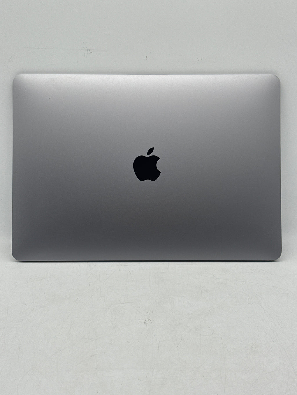 Apple MacBook Air 13in 2020 A2337 M1 8GB RAM 256GB SSD silver - Used